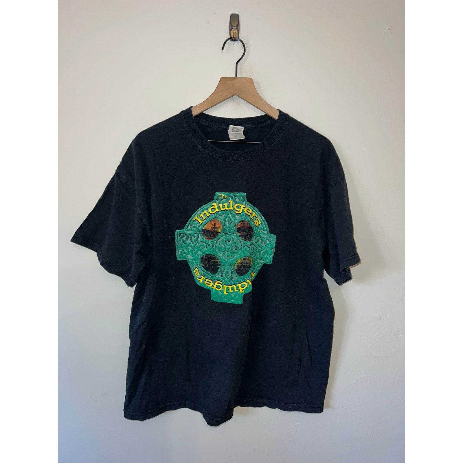 Gildan Y2K The Indulgers In Like Flynn Music Tour Concert Shirt XL Size US XL / EU 56 / 4 - 1 Thumbnail
