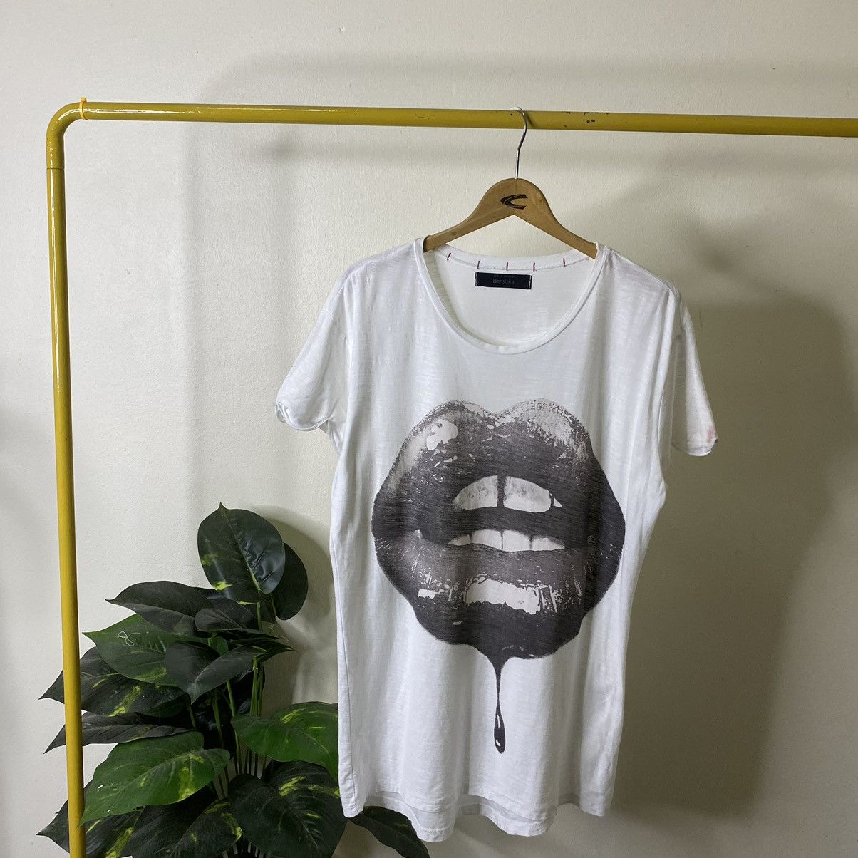 Hysteric Glamour Bershka Dark Mirror Sexy Lips Hysterics Ifsixwasnine Tee Size US M / EU 48-50 / 2 - 1 Thumbnail