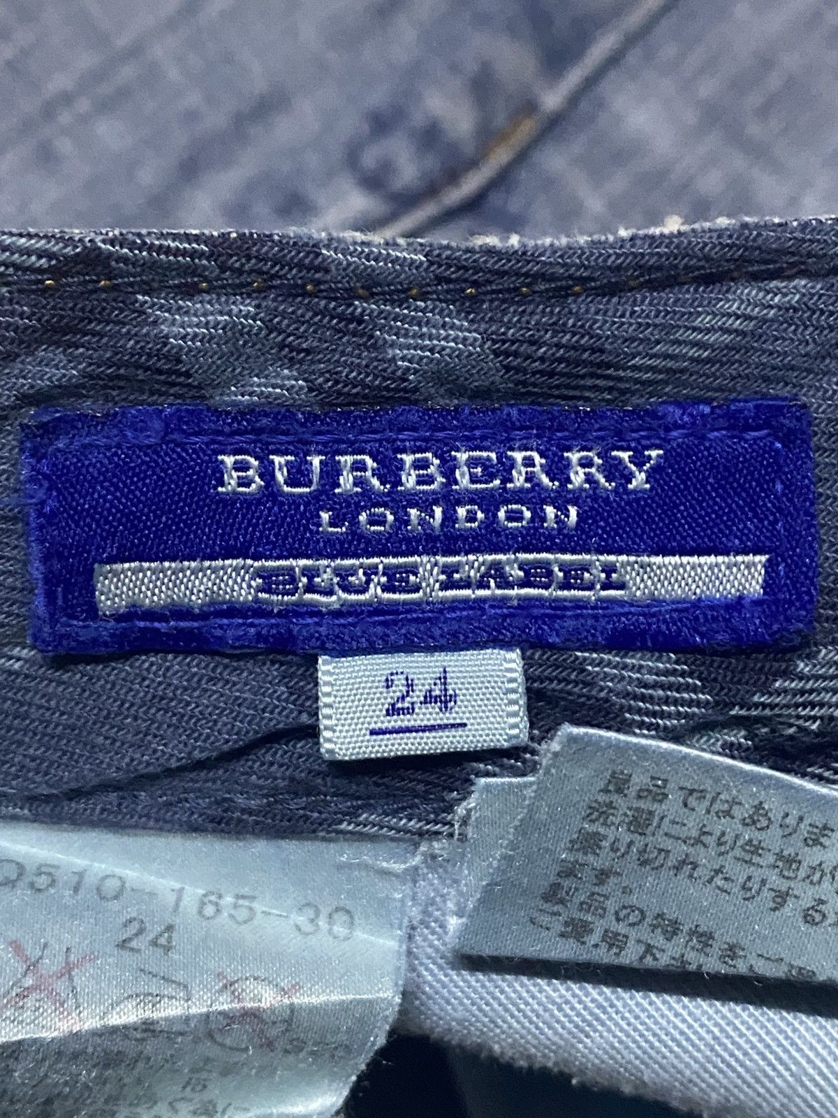 Burberry Vintage Burberry Blue Label Faded Wash Flare Woman Jeans Size US 28 / EU 44 - 12 Thumbnail