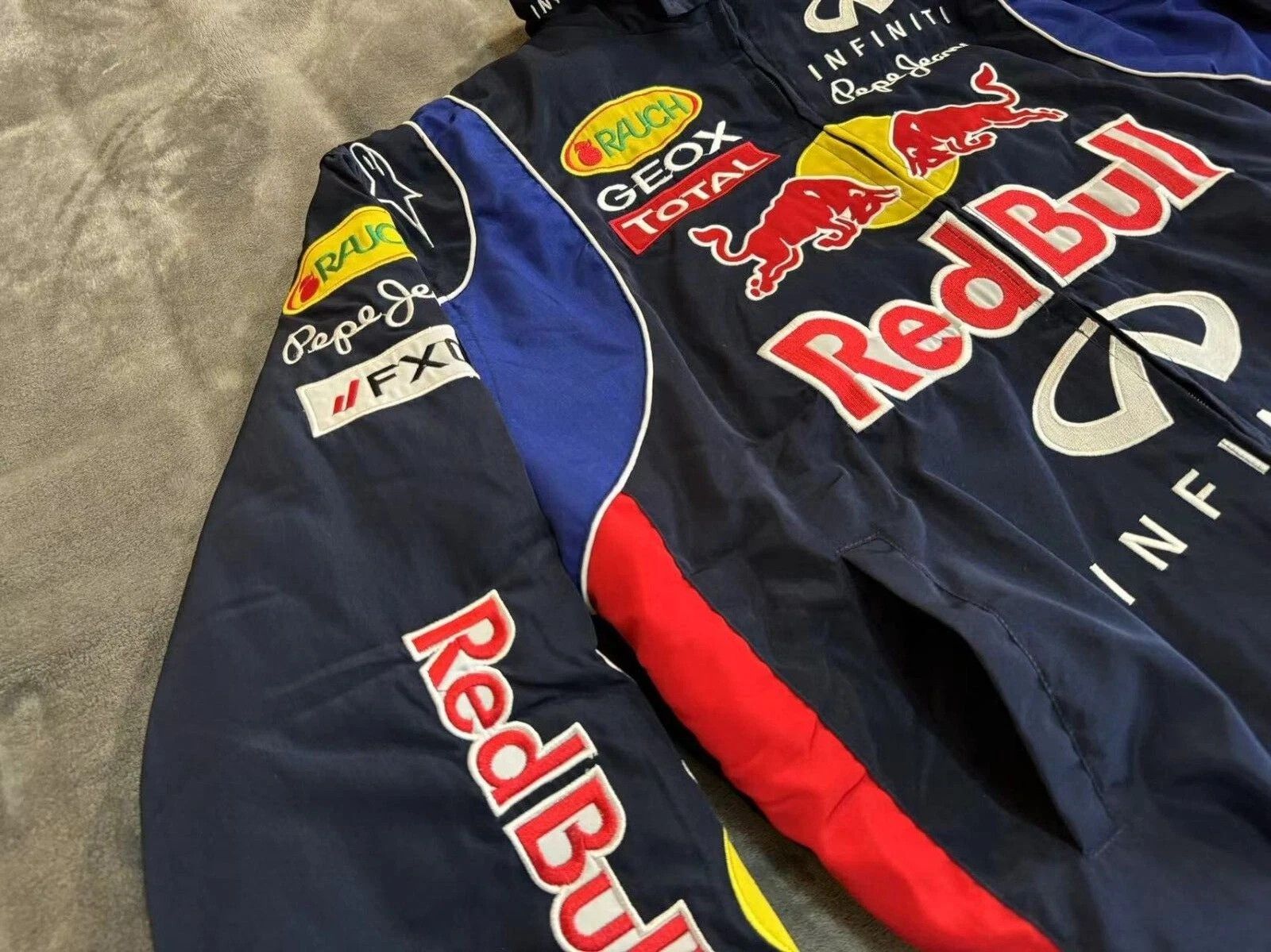 Red Bull Y2K Red Bull F1 racing jacket Size US M / EU 48-50 / 2 - 6 Thumbnail