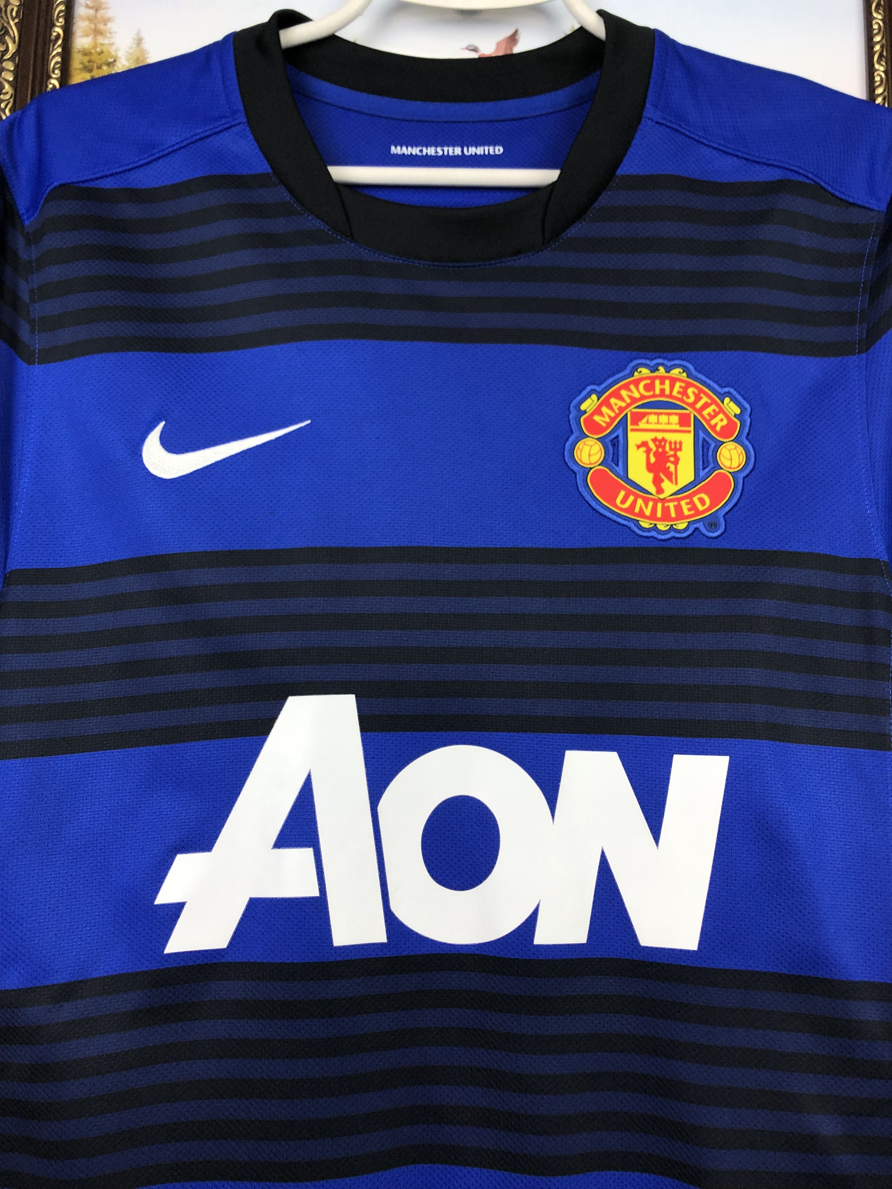 Nike Manchester United football shirt 2011 Soccer Nike Jersey Size US S / EU 44-46 / 1 - 3 Thumbnail