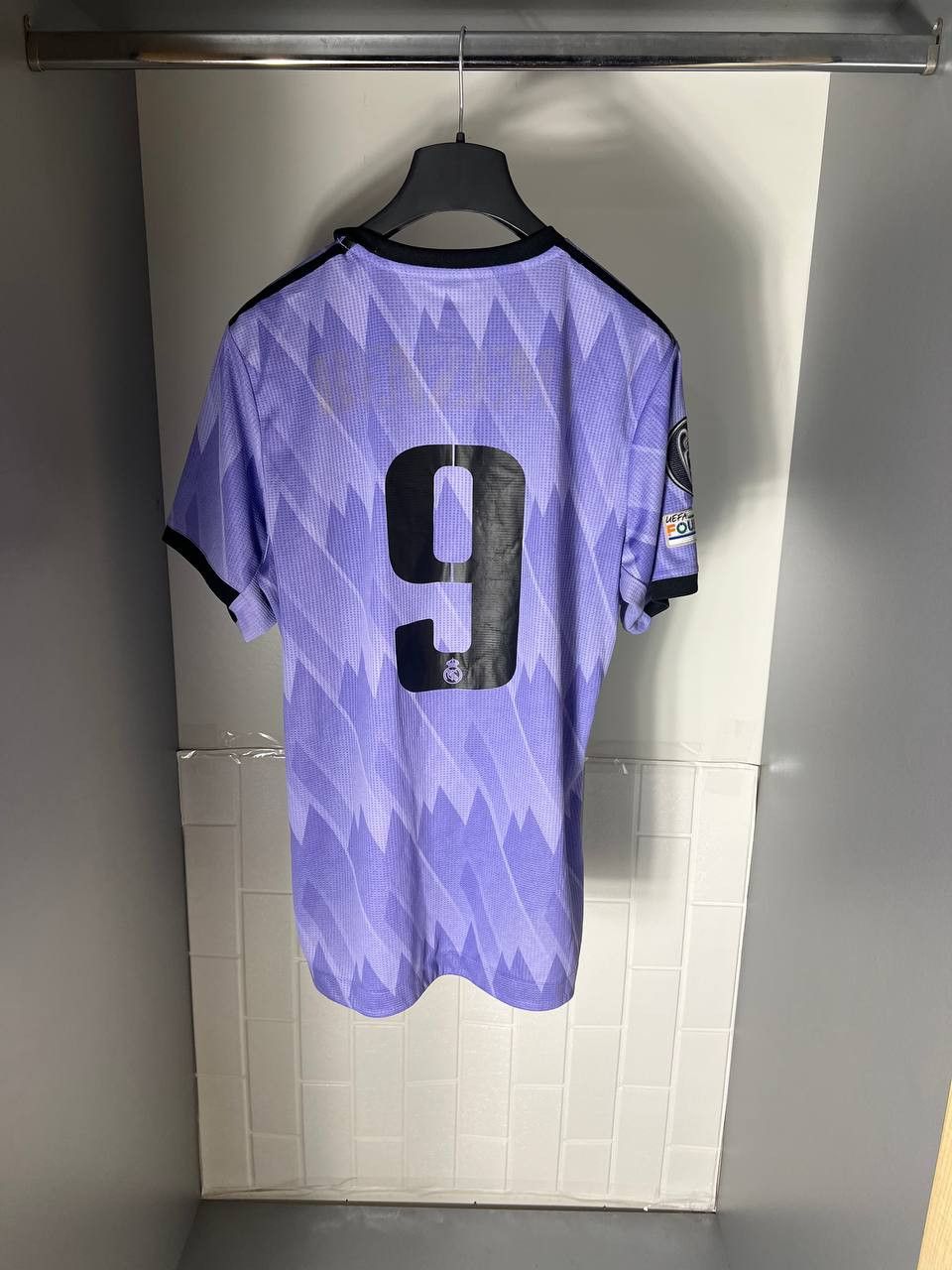 Vintage VERY RARE ADIDAS REAL MADRID SPAIN SOCCER JERSEY RETRO Y2K Size US XL / EU 56 / 4 - 12 Thumbnail