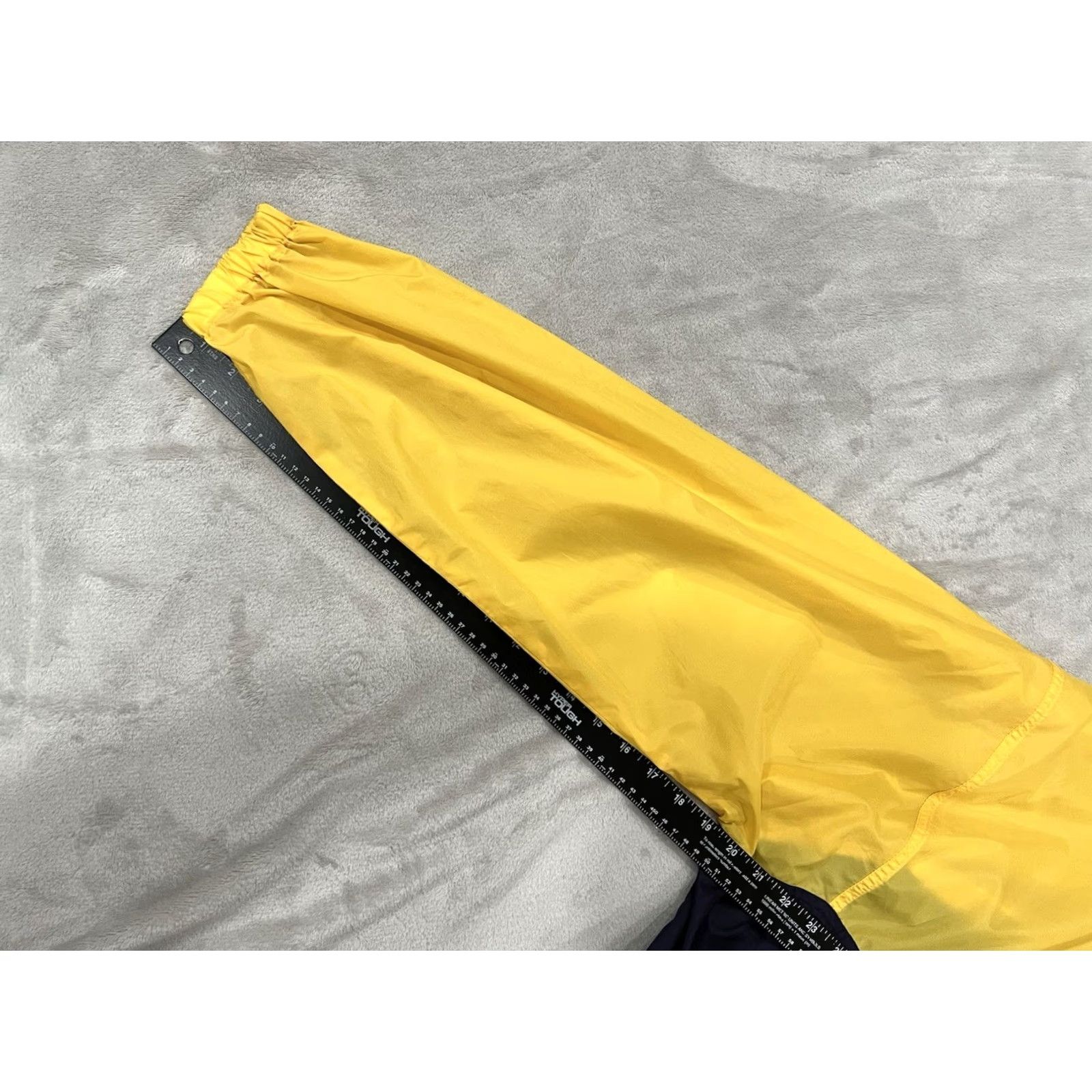 Vintage VINTAGE Outer Banks Jacket Windbreaker Hooded XL Men Yellow Navy Wind-Resistant Full Zip Lightweight 90s Casual Outdoor Size US XL / EU 56 / 4 - 6 Thumbnail