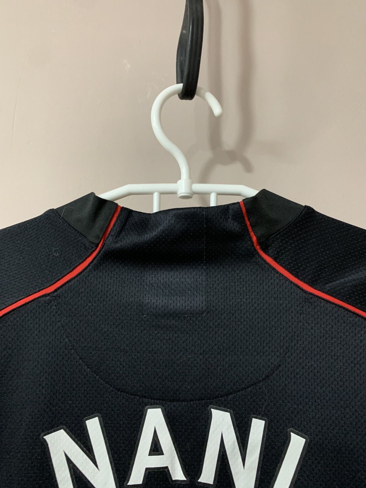 Nike Manchester United 2008 Football Shirt Nike Soccer NANI #17 Size US S / EU 44-46 / 1 - 12 Thumbnail