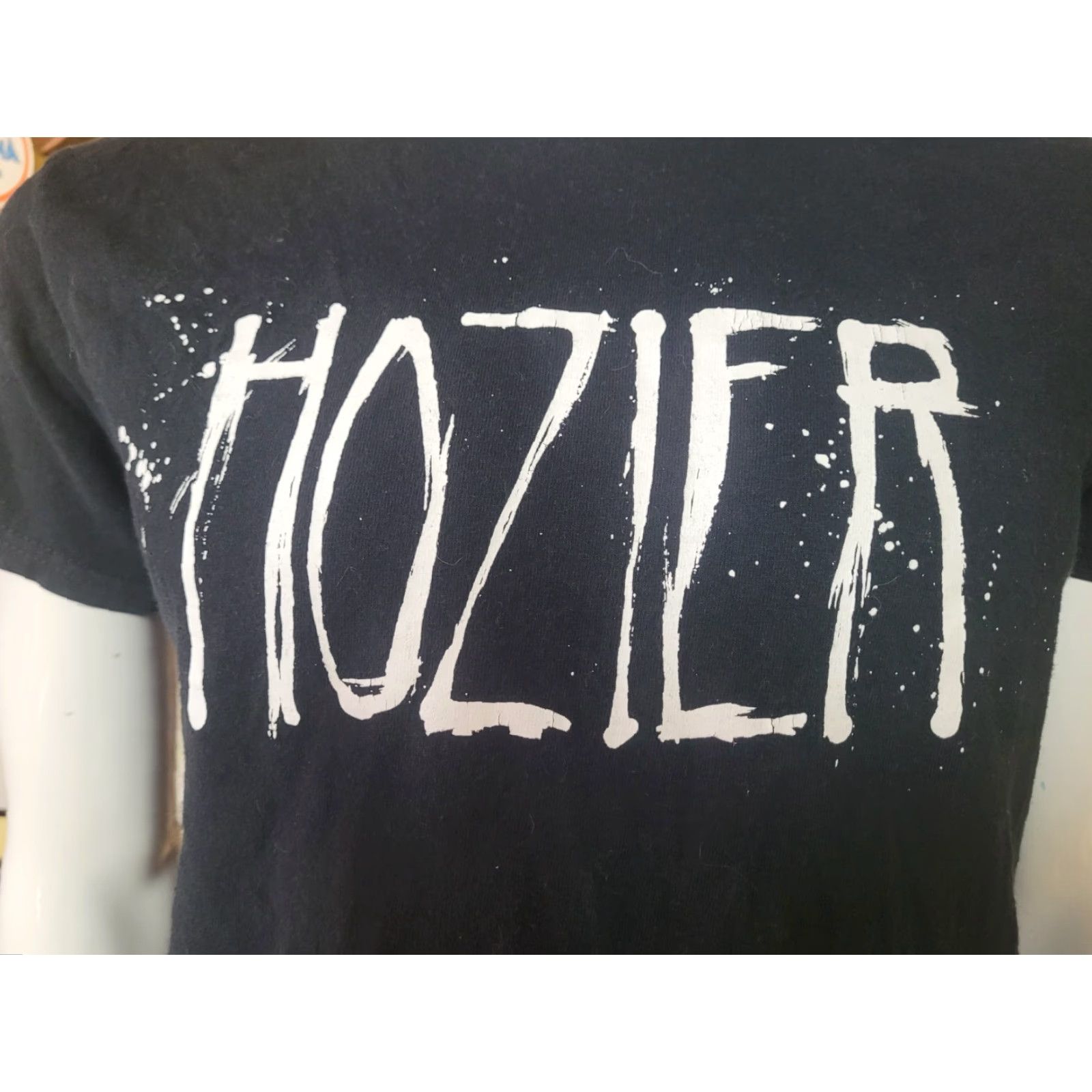 Gildan Hozier T Shirt Medium Black Gildan 100% Cotton Short Sleeve Crew Neck Band Rock 00s Mens Graphic Tee Vintage No Trend - Size US M / EU 48-50 / 2 - 2 Thumbnail