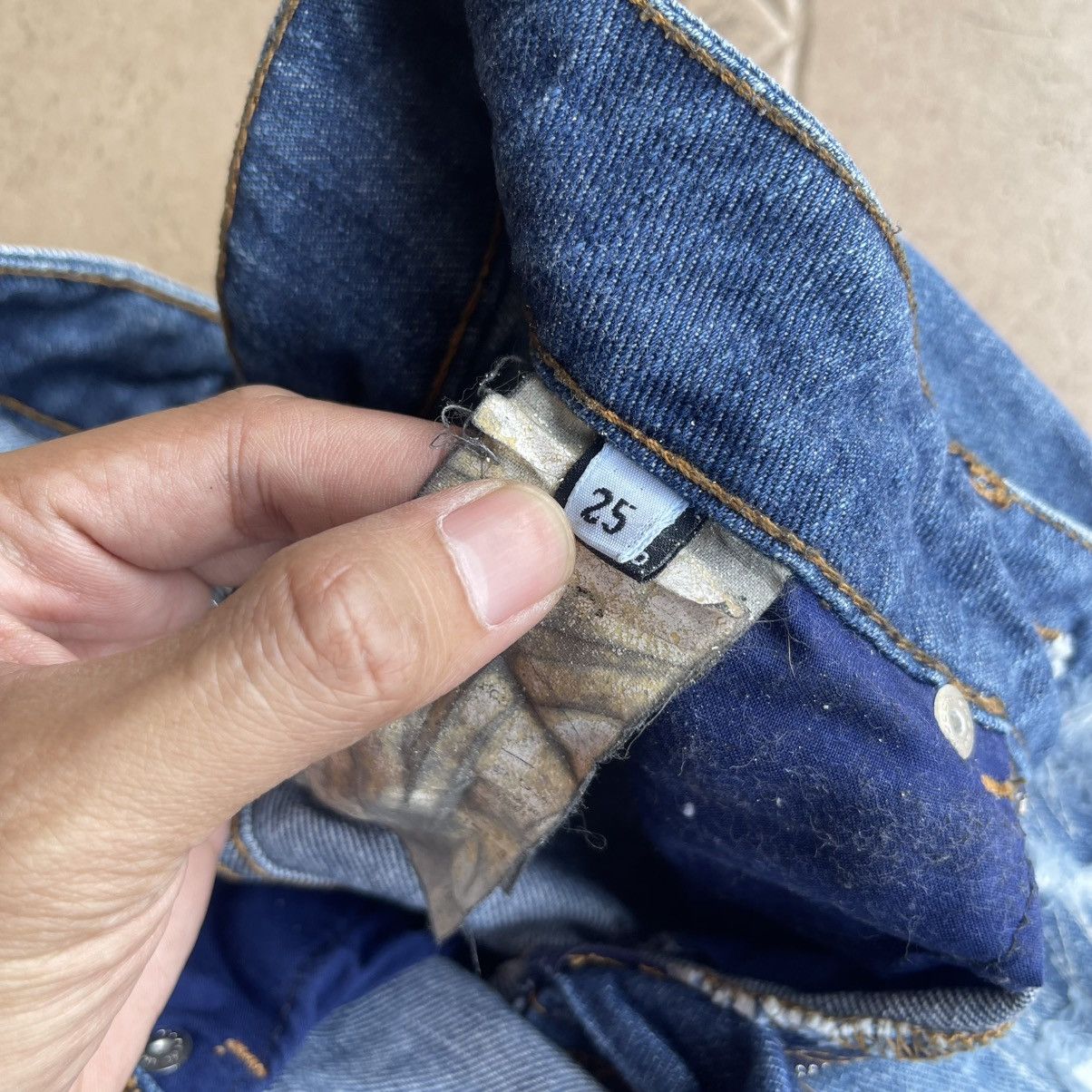 Dolce & Gabbana Dolce & Gabanna Distressed Ripped Jeans Size 28’ Size 28" / US 6 / IT 42 - 17 Thumbnail