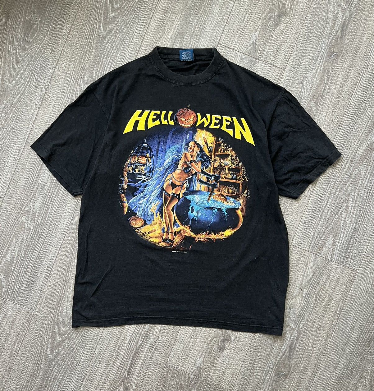 Band Tees Vintage 1998 Helloween Band Tee Rock Merch T-Shirt 90s Size US L / EU 52-54 / 3 - 1 Thumbnail