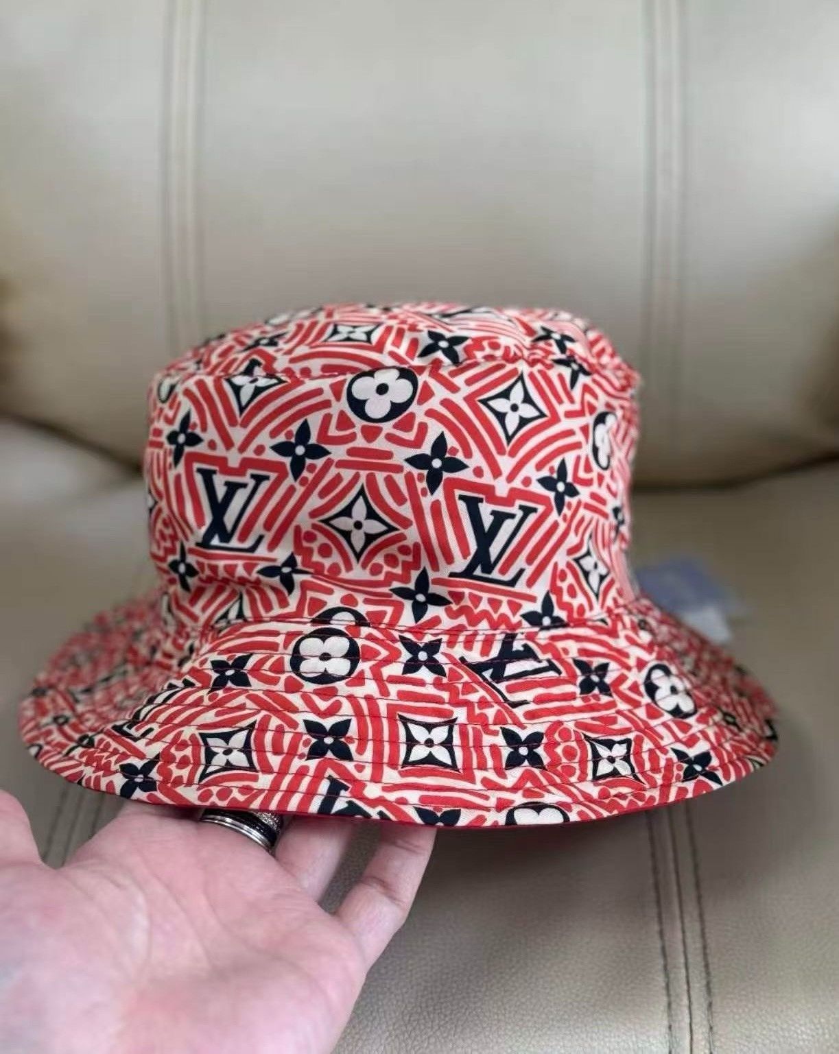 Louis Vuitton Louis Vuitton Black Red Monogram Bucket Hat Size ONE SIZE - 2 Thumbnail