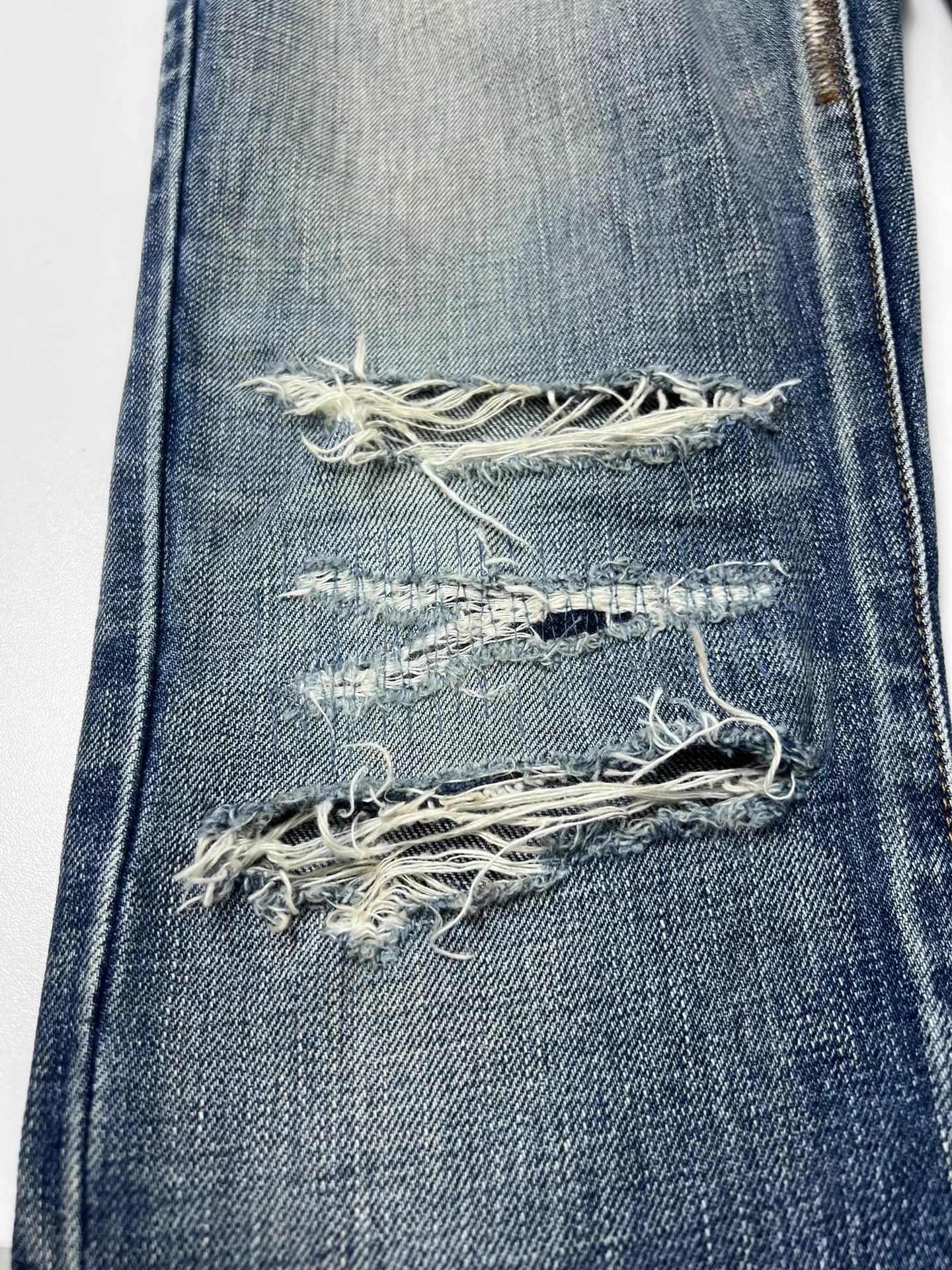 Saint Laurent Paris SLP 18fw cut patched distressed jeans men 27 natural fade Size US 27 - 4 Thumbnail