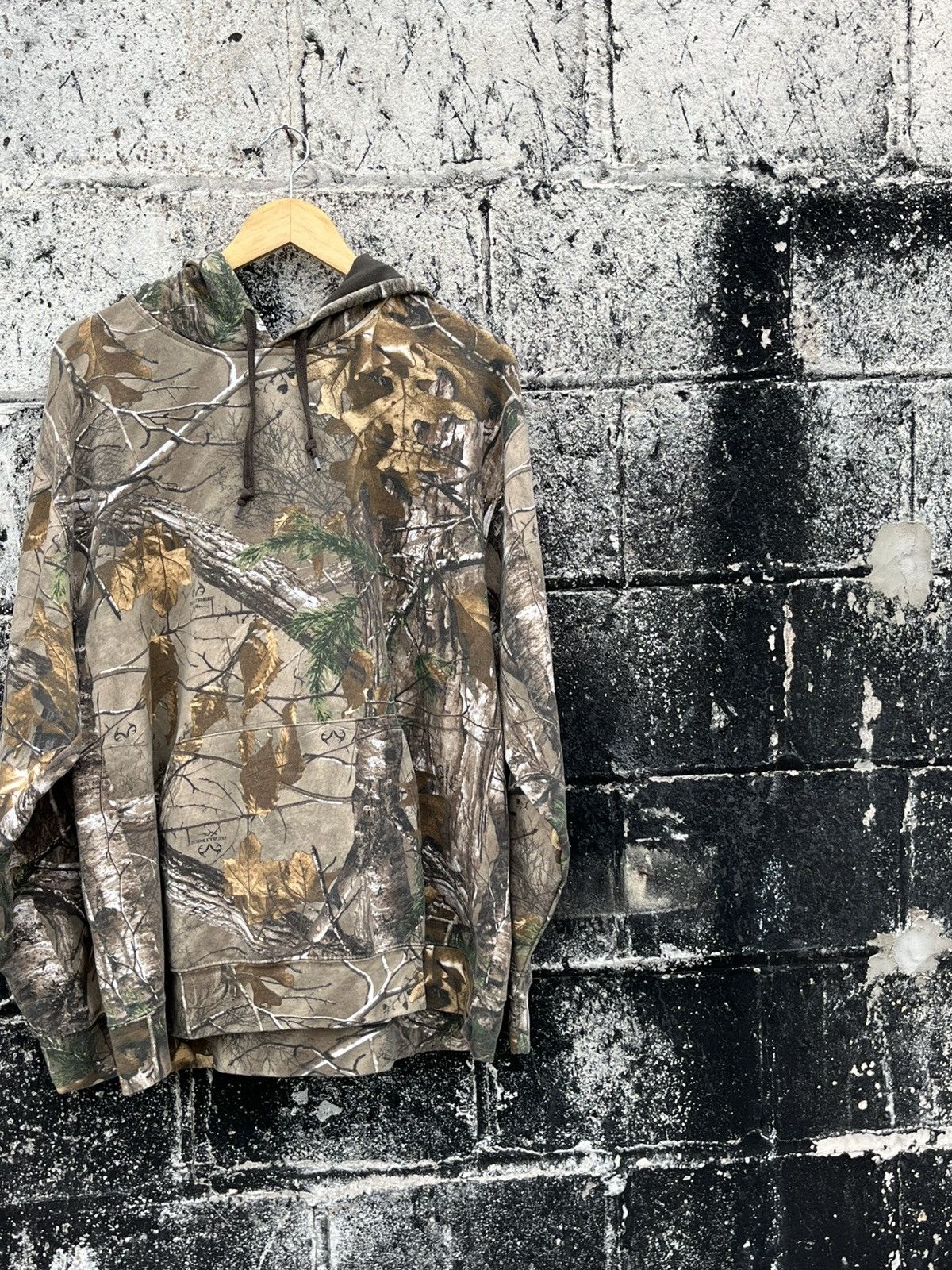 Carhartt Realtree camo boxy fit blank hoodie skater streetwear hype Size US XL / EU 56 / 4 - 3 Thumbnail