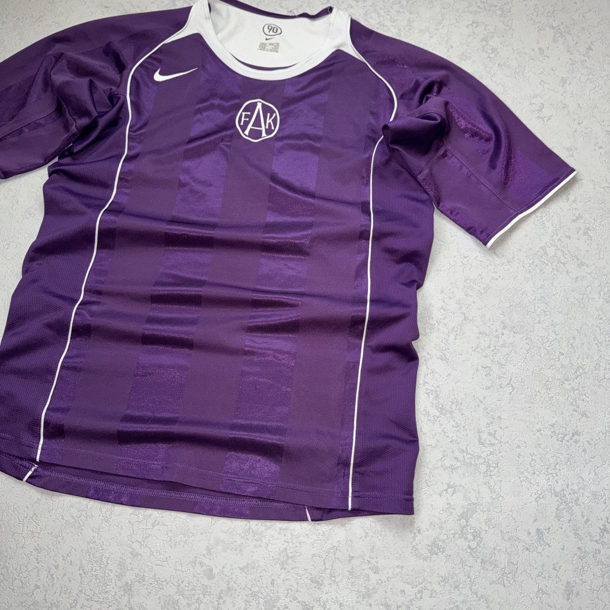 Nike VINTAGE AUSTRIA VIENNA WIEN 2005-06 FOOTBALL JERSEY Size US M / EU 48-50 / 2 - 4 Thumbnail