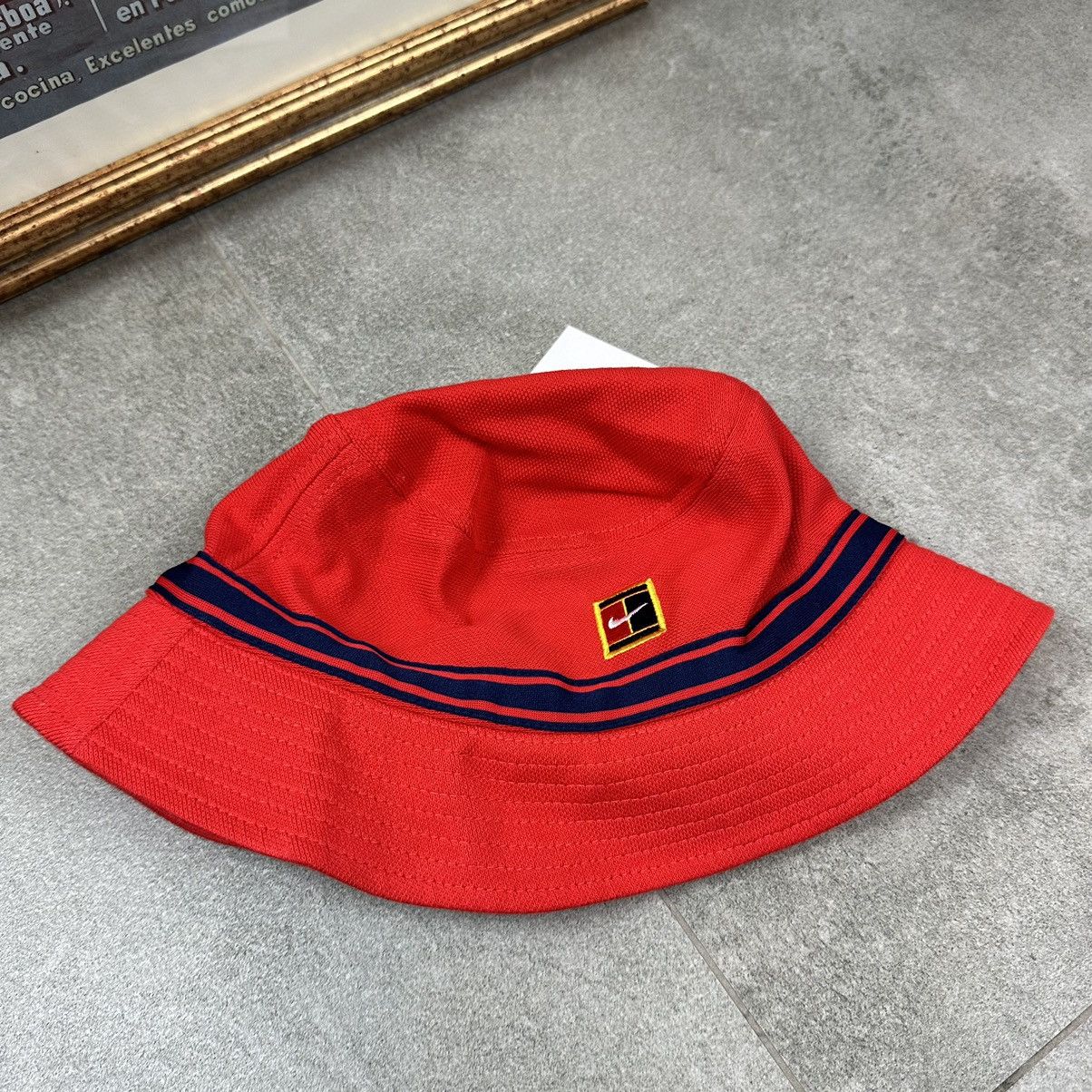 Nike Nike bucket hat red court OS tennis vintage 90s Size ONE SIZE - 5 Thumbnail