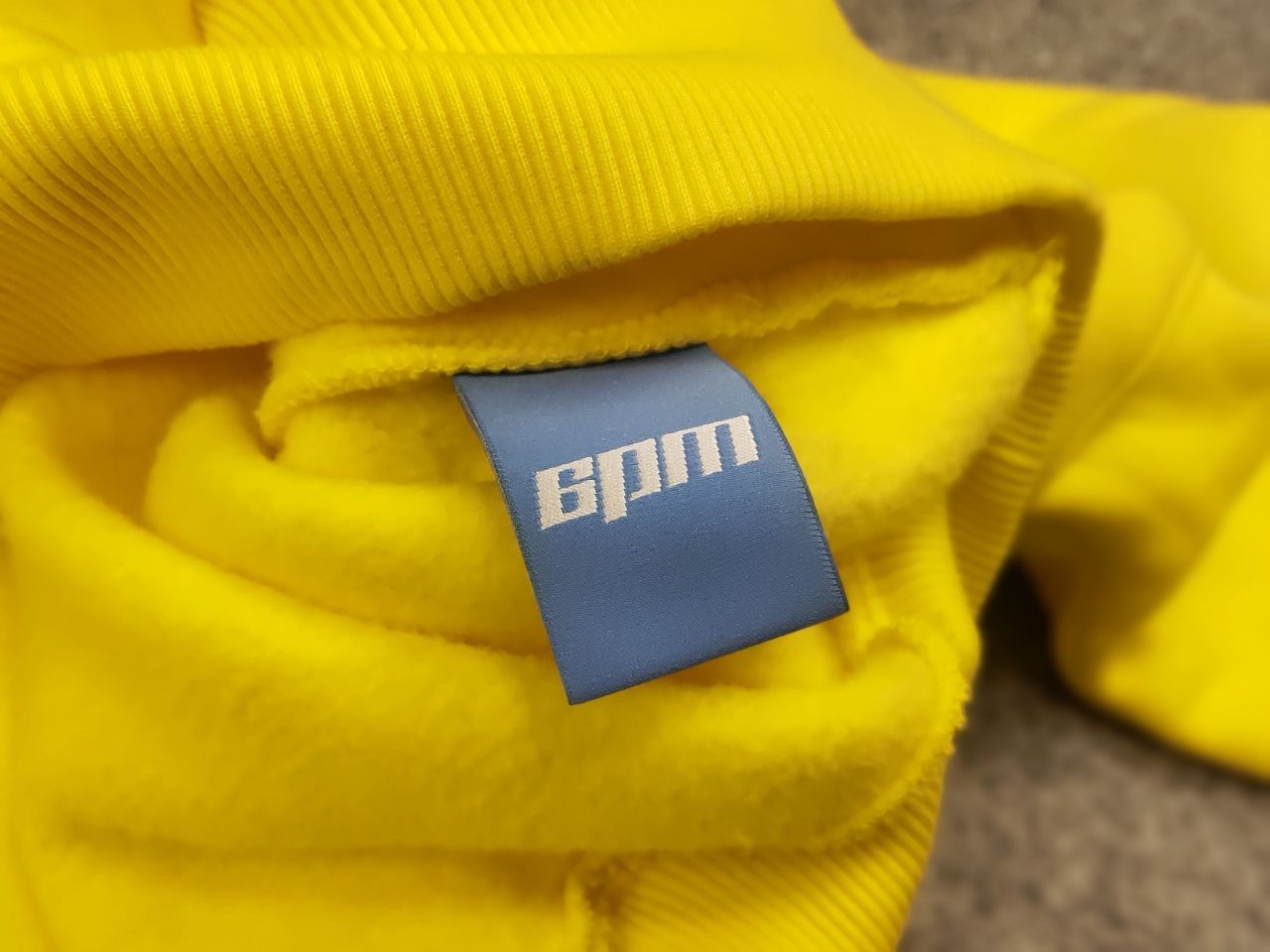 Vintage 6Pm Medina Blues Play Logo Oversized Unisex yellow Hoodie Size US S / EU 44-46 / 1 - 13 Thumbnail