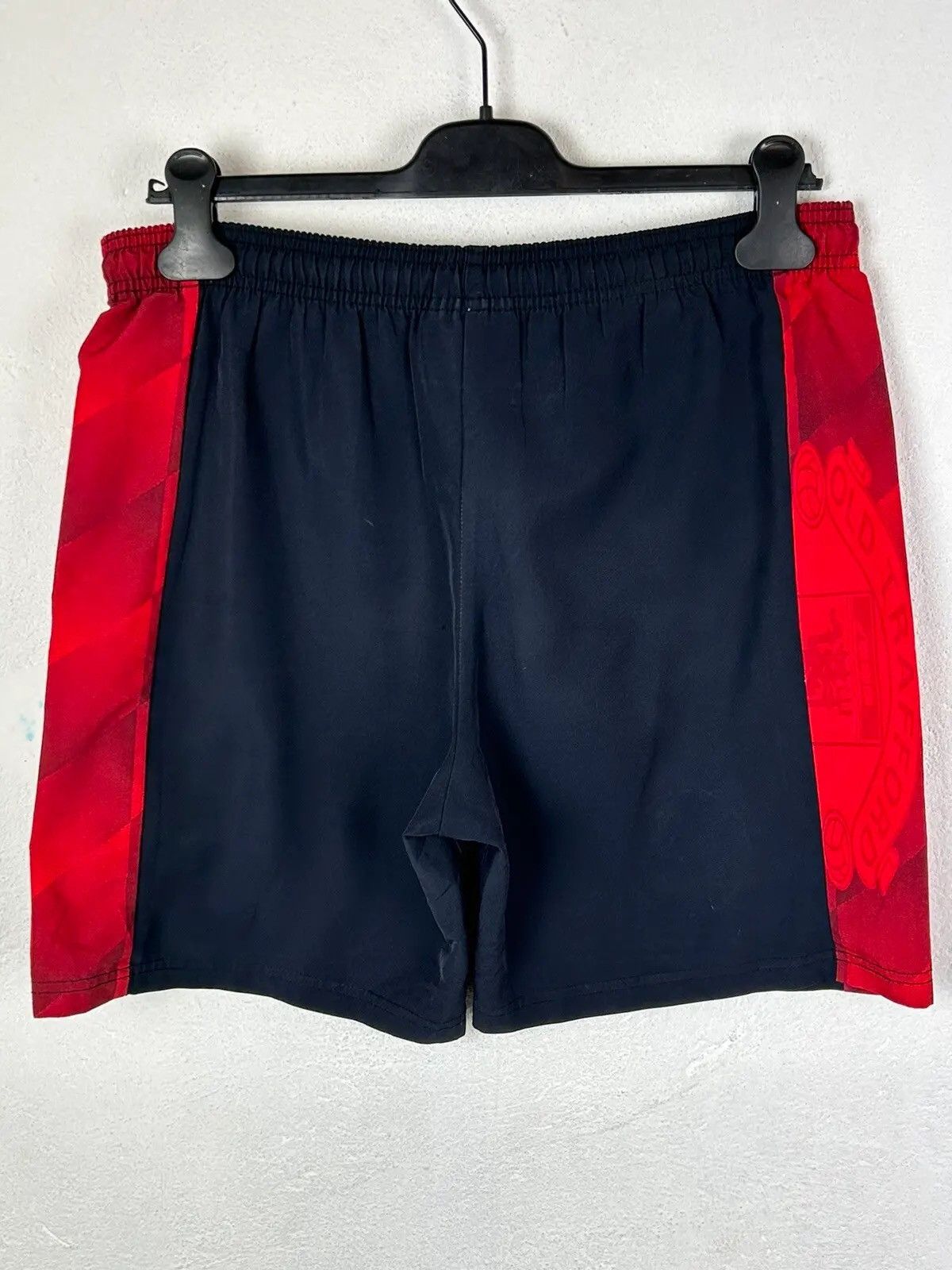 Umbro 90s Vintage Umbro Manchester United 1996/97/98 Home Shorts Size US 28 / EU 44 - 4 Thumbnail
