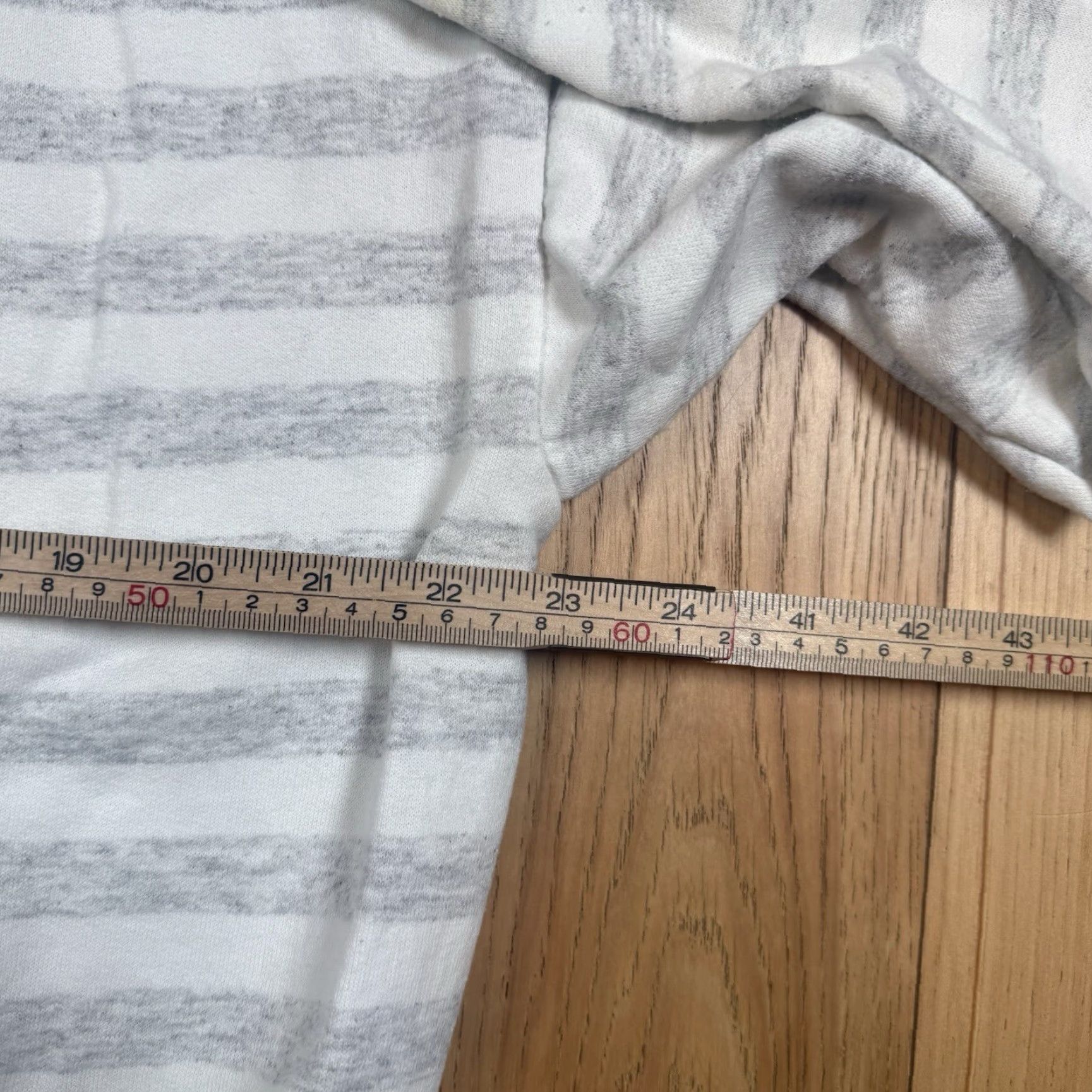 Vintage VINTAGE Looney Tunes Sweatshirt Mens XL USA Gray Pullover Taz Bugs Bunny Bunny 90s/USA Theme Boys? Size US XL / EU 56 / 4 - 6 Thumbnail
