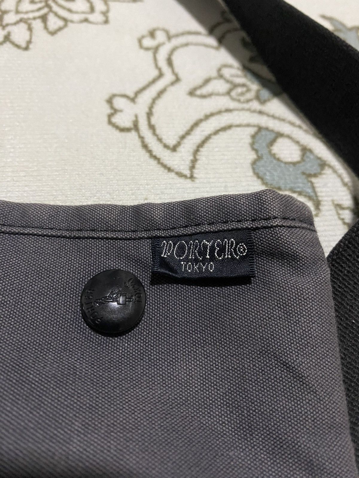 Porter OG Porter 🇯🇵 Minimal Sacoche Button Zipper Sling Bag Size ONE SIZE - 4 Thumbnail