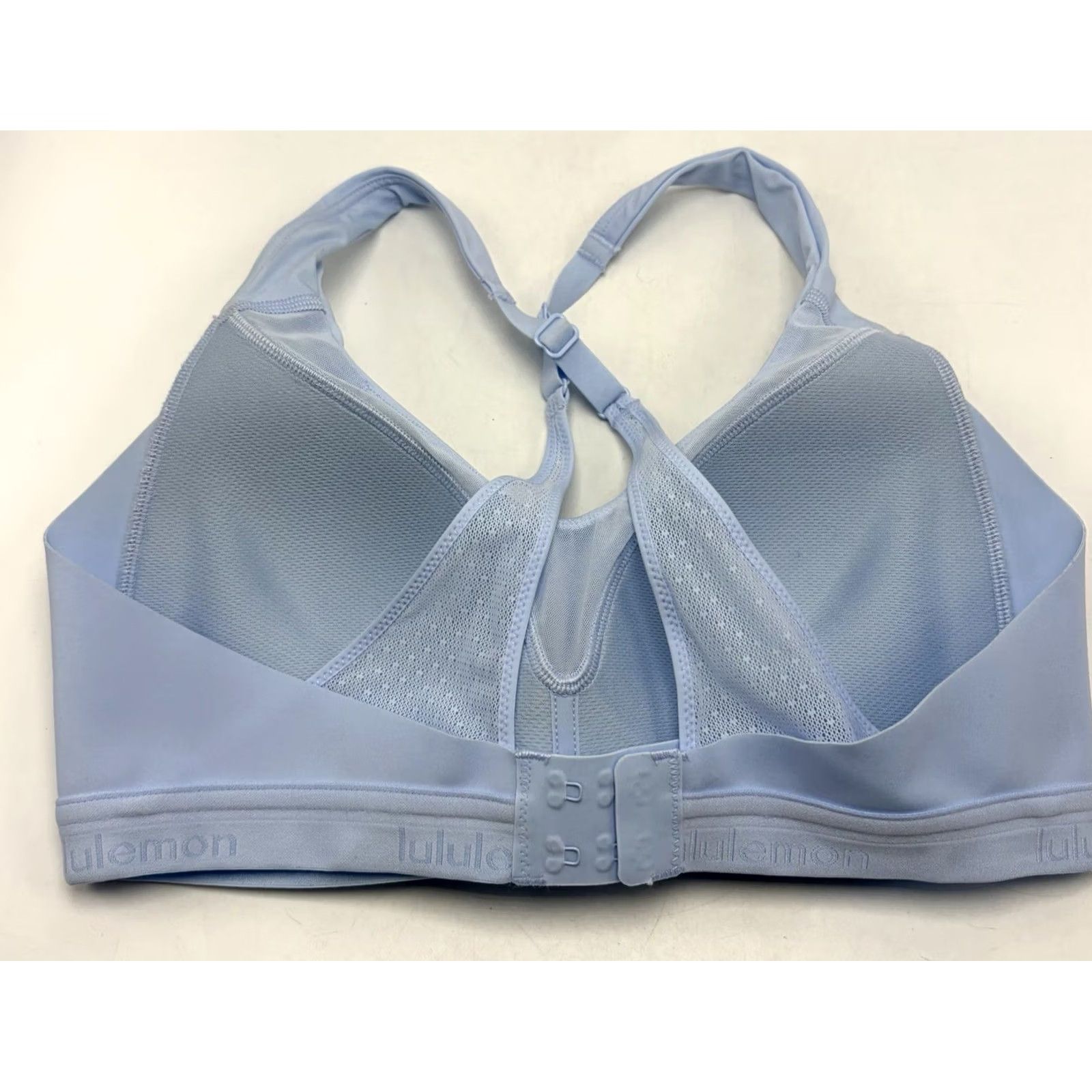Lululemon Lululemon Up For It Bra Womens 32C Light Blue Padded Workout Gym Adjustable Sports Bra Size ONE SIZE - 2 Thumbnail