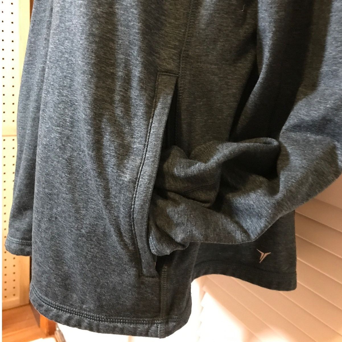 Old Navy Old Navy Go-Dry High Neck Long Sleeve Sweatshirt XXL Size XXL / US 16-18 / IT 52-54 - 5 Thumbnail