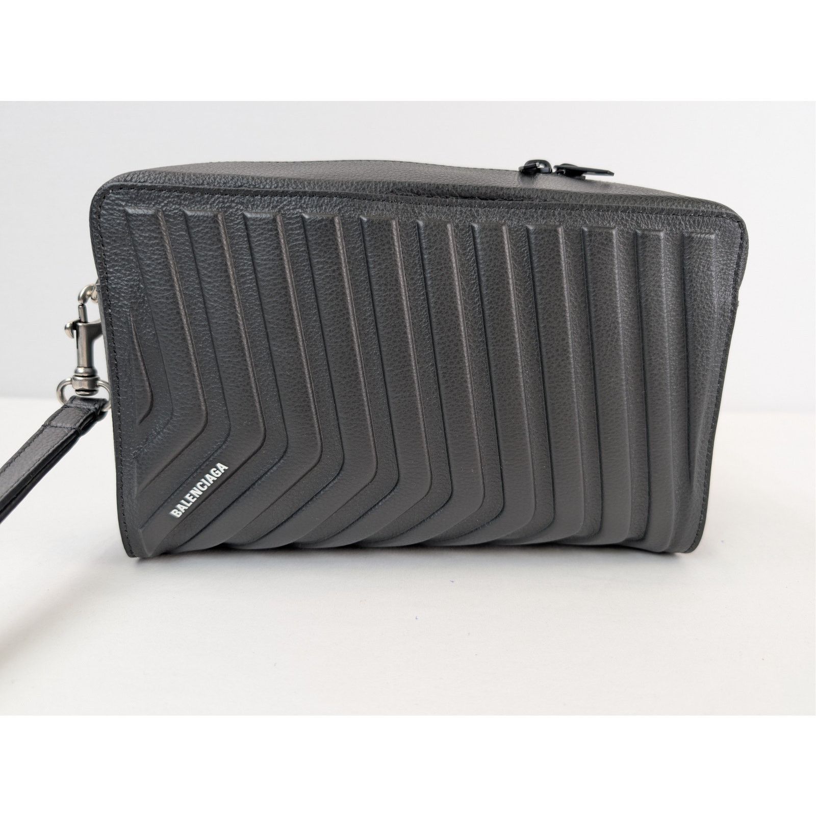 Balenciaga o1rshd1 Size: OS/ Chevron Car Print Embossed Leather Handbag Size ONE SIZE - 3 Thumbnail