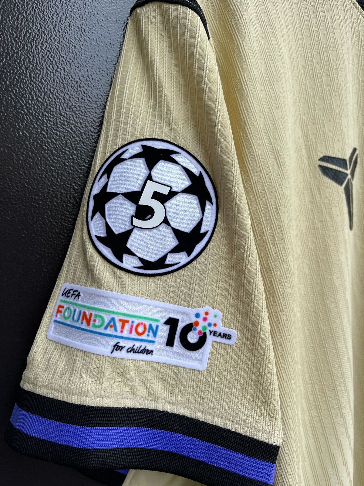 Nike 25/26 FC BARCELONA x Kobe Away Jersey LEWANDOWSKI #9 Mamba Size US XL / EU 56 / 4 - 11 Thumbnail