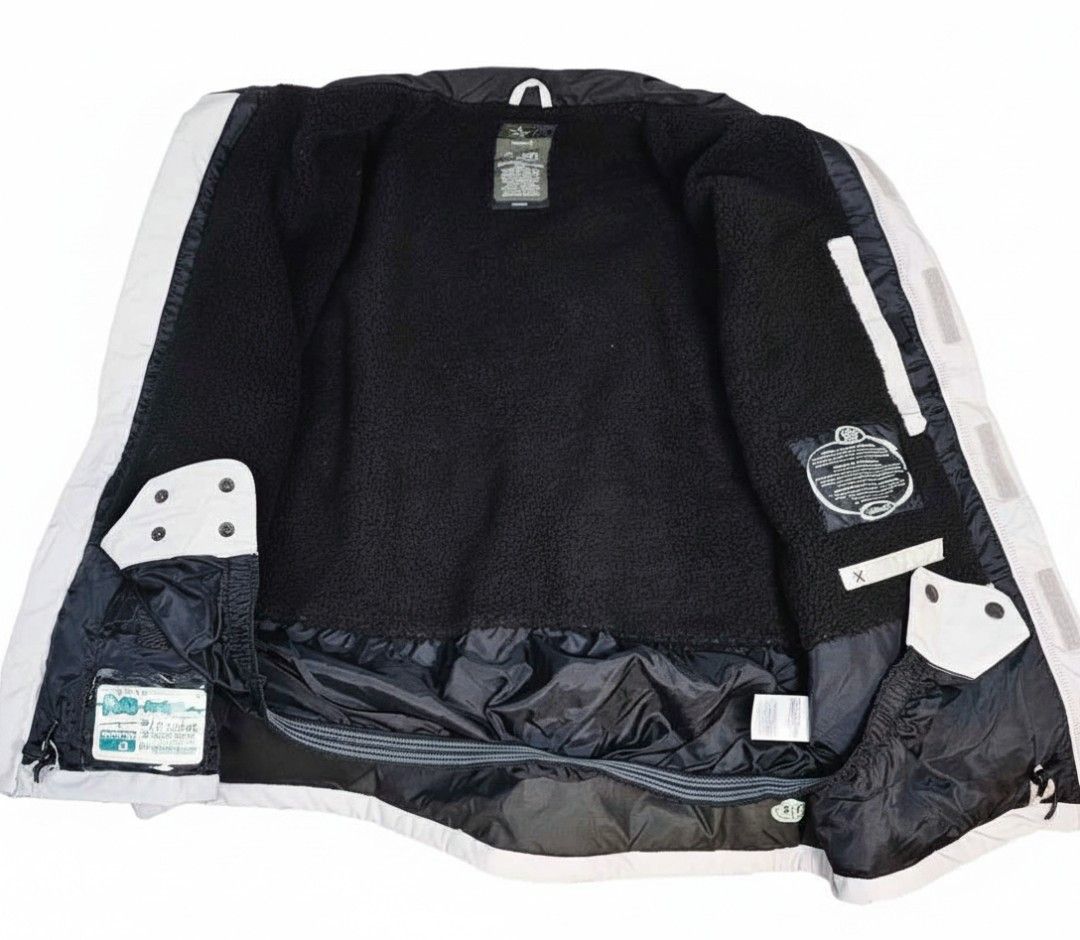 Burton Burton Vintage Y2K Snowboard Jacket NWT Never Worn. Men's M Size US M / EU 48-50 / 2 - 14 Thumbnail
