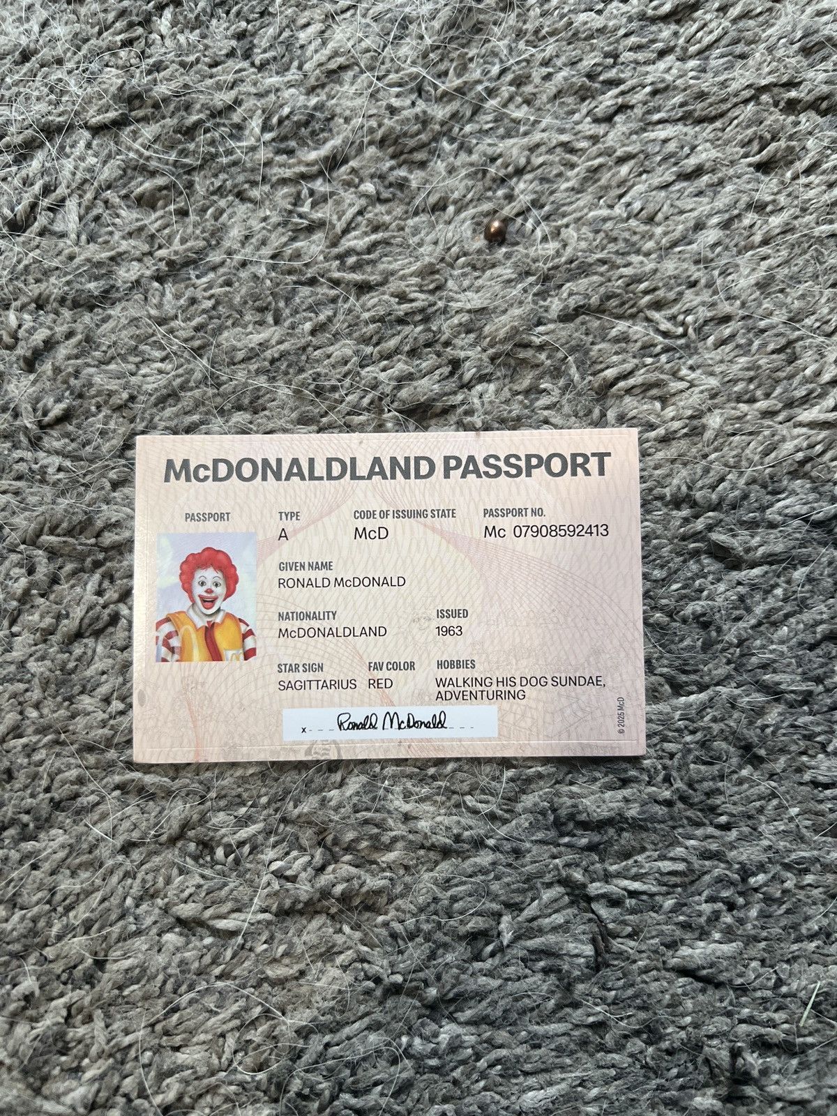 Hypebeast 2025 McDonald’s McDonaldland Passport Ronald McDonald Size ONE SIZE - 1 Thumbnail
