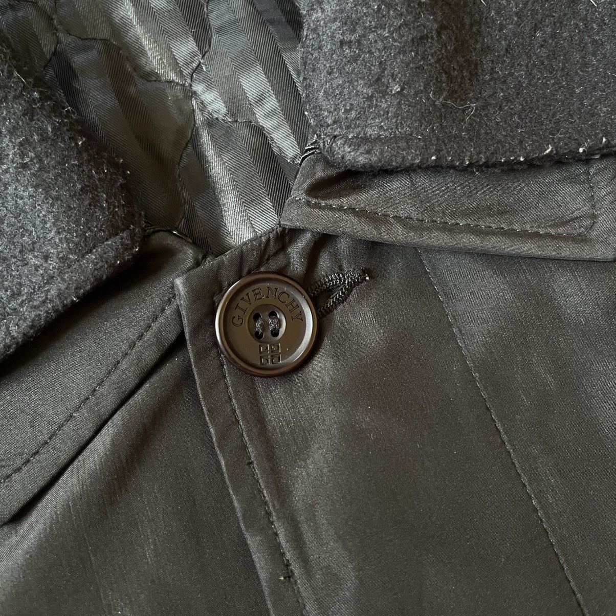 Givenchy Givenchy Vintage Men’s Nylon Coat Made in Italy Overcoat Size US L / EU 52-54 / 3 - 4 Thumbnail