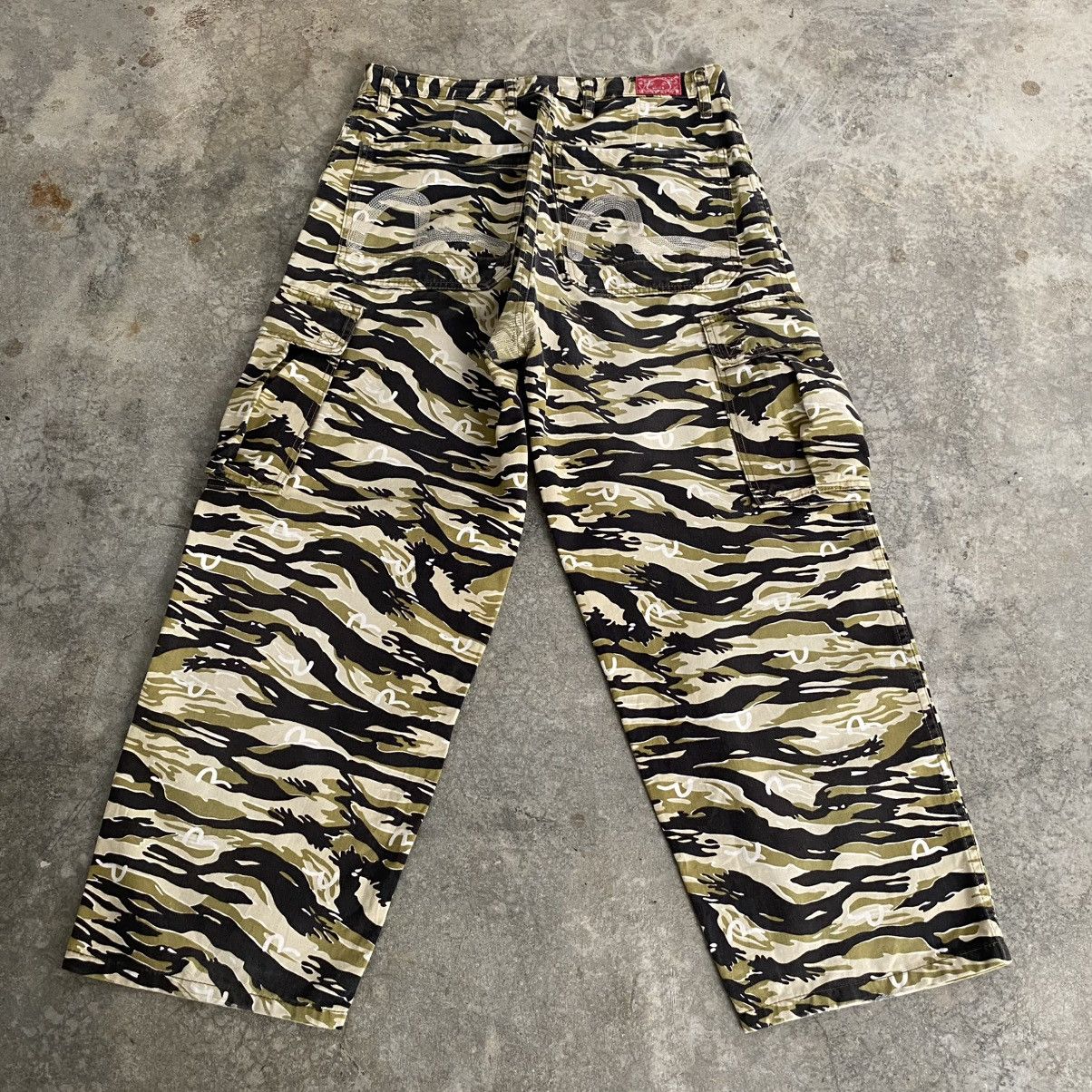 Evisu 2000’s Evisu Japan Camo Tiger Stripe Baggy Cargo Pants Size US 32 / EU 48 - 13 Thumbnail