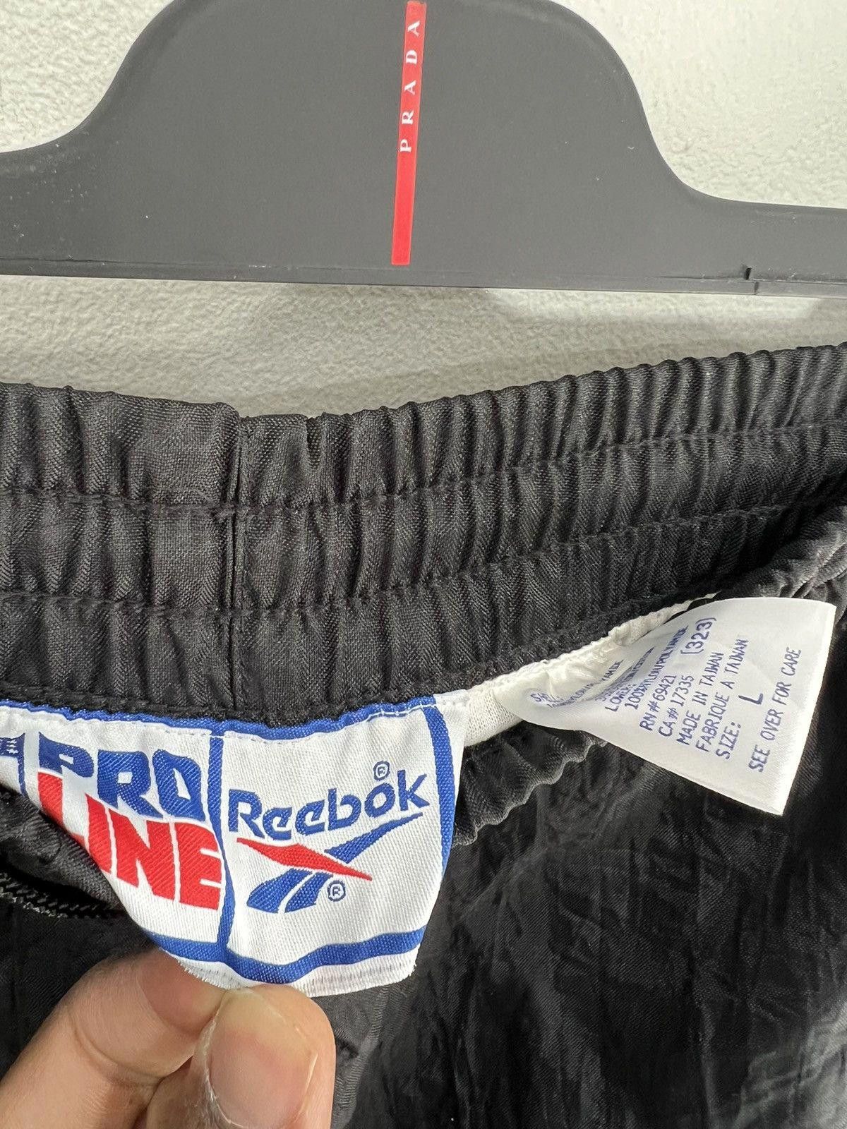 Vintage Vintage 90s Reebok Nylon Pants L Size US 34 / EU 50 - 5 Thumbnail