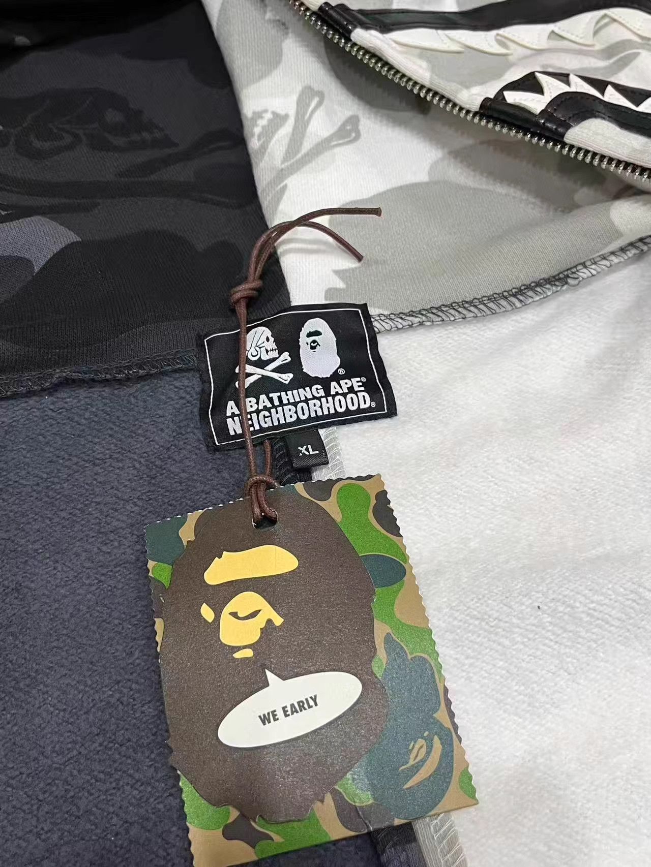 Bape BAPE × NBHD Black & White Yin-Yang Shark Camo Hoodie K5 Size US XL / EU 56 / 4 - 3 Thumbnail