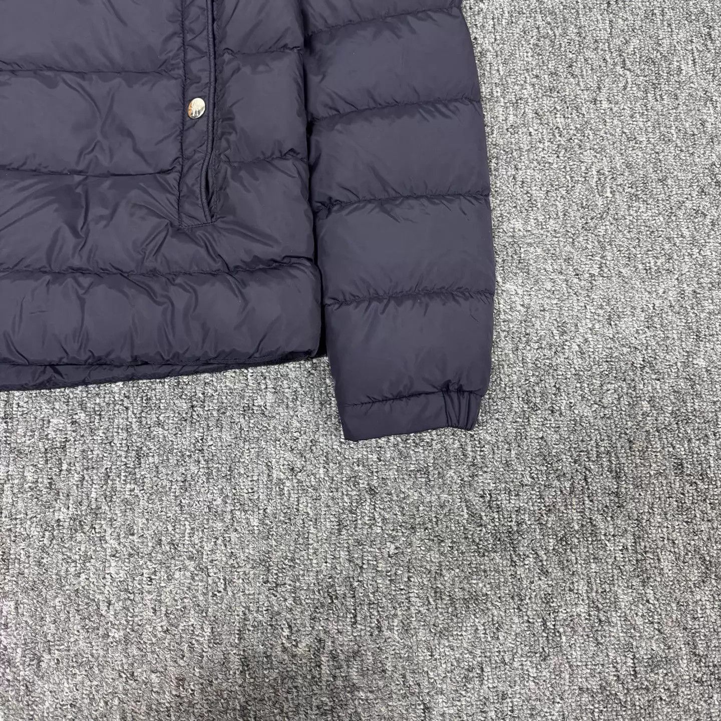 Moncler Blue Puffer Jacket with Front Zip and Chest Panel Size US M / EU 48-50 / 2 - 3 Thumbnail