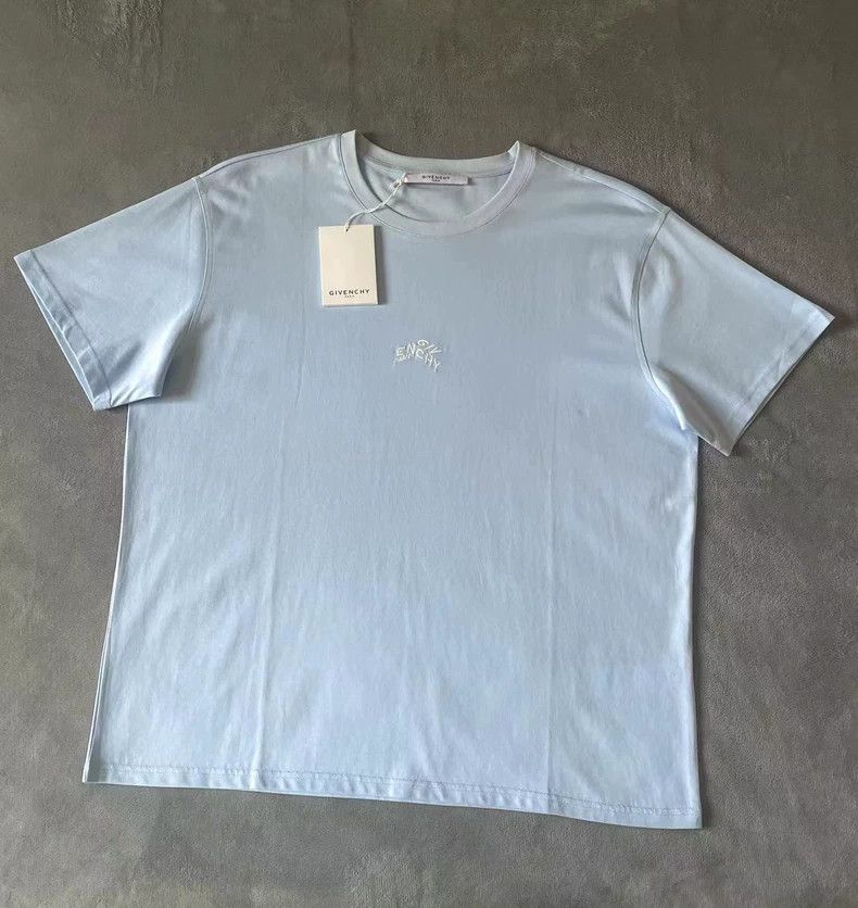 Givenchy givenchy light blue short sleeve t-shirt-dmc Size US M / EU 48-50 / 2 - 1 Thumbnail