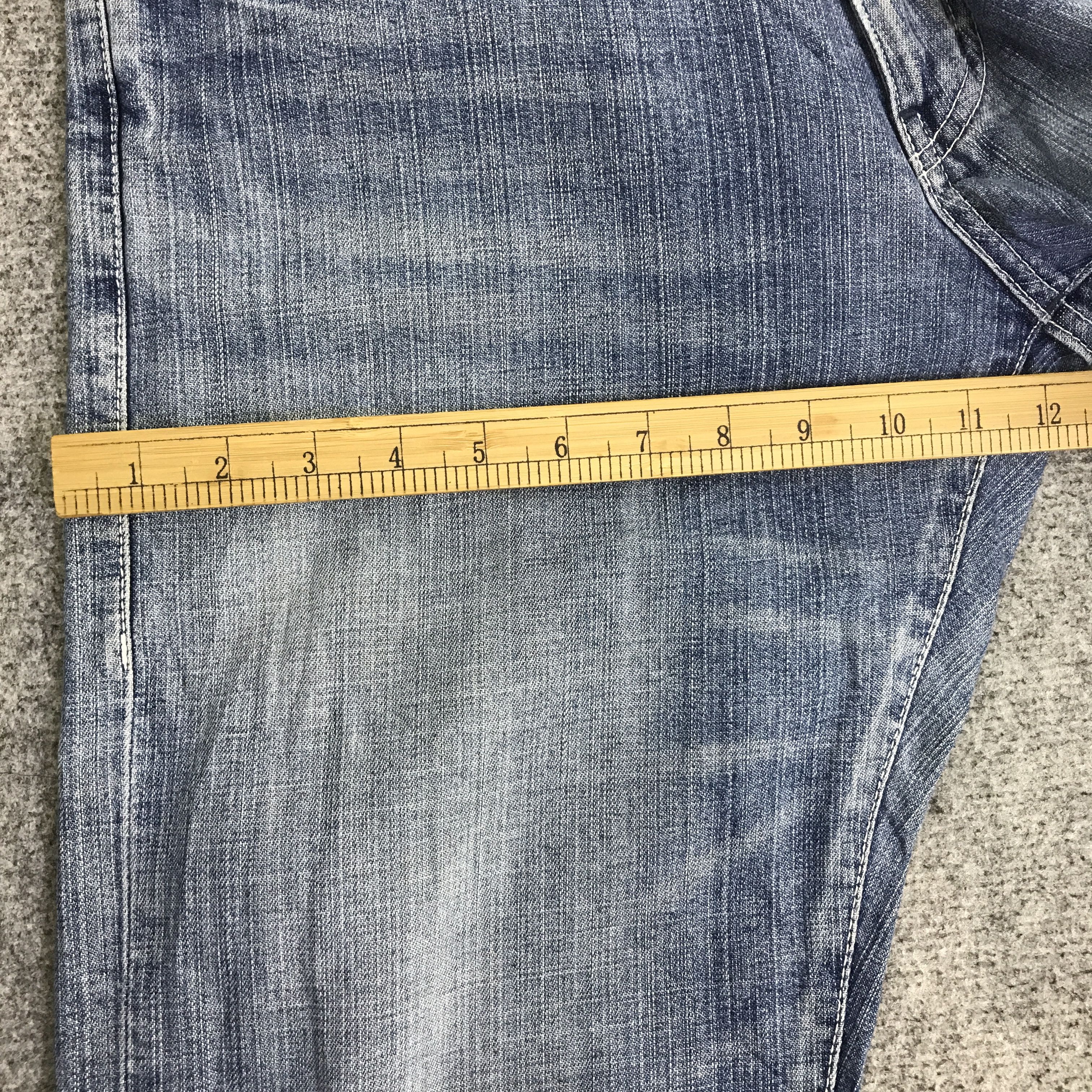 Japanese Brand FLARE JAPAN UNIQLO DENIM BOOTCUT PANTSK118B21 Size US 32 / EU 48 - 9 Thumbnail