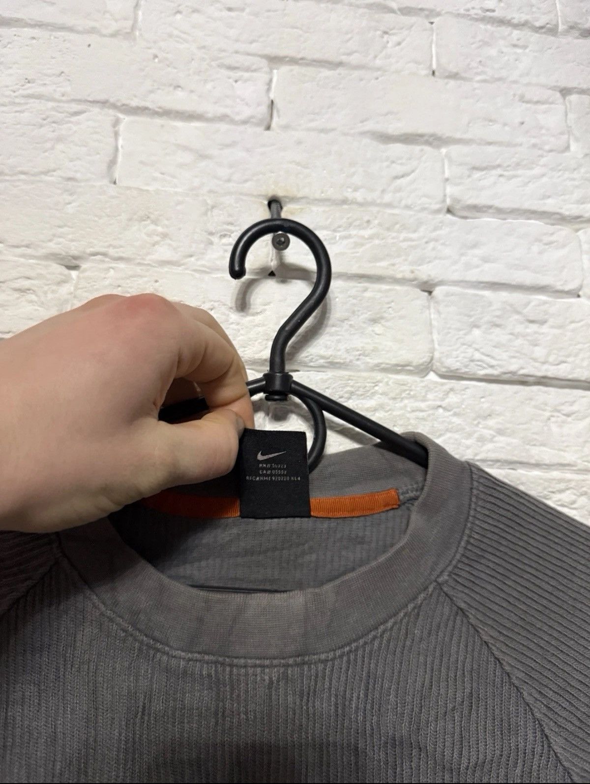 Nike Vintage Nike Y2K Sweatshirt Mini Logo Ribbed Long Sleeve Size US L / EU 52-54 / 3 - 5 Thumbnail