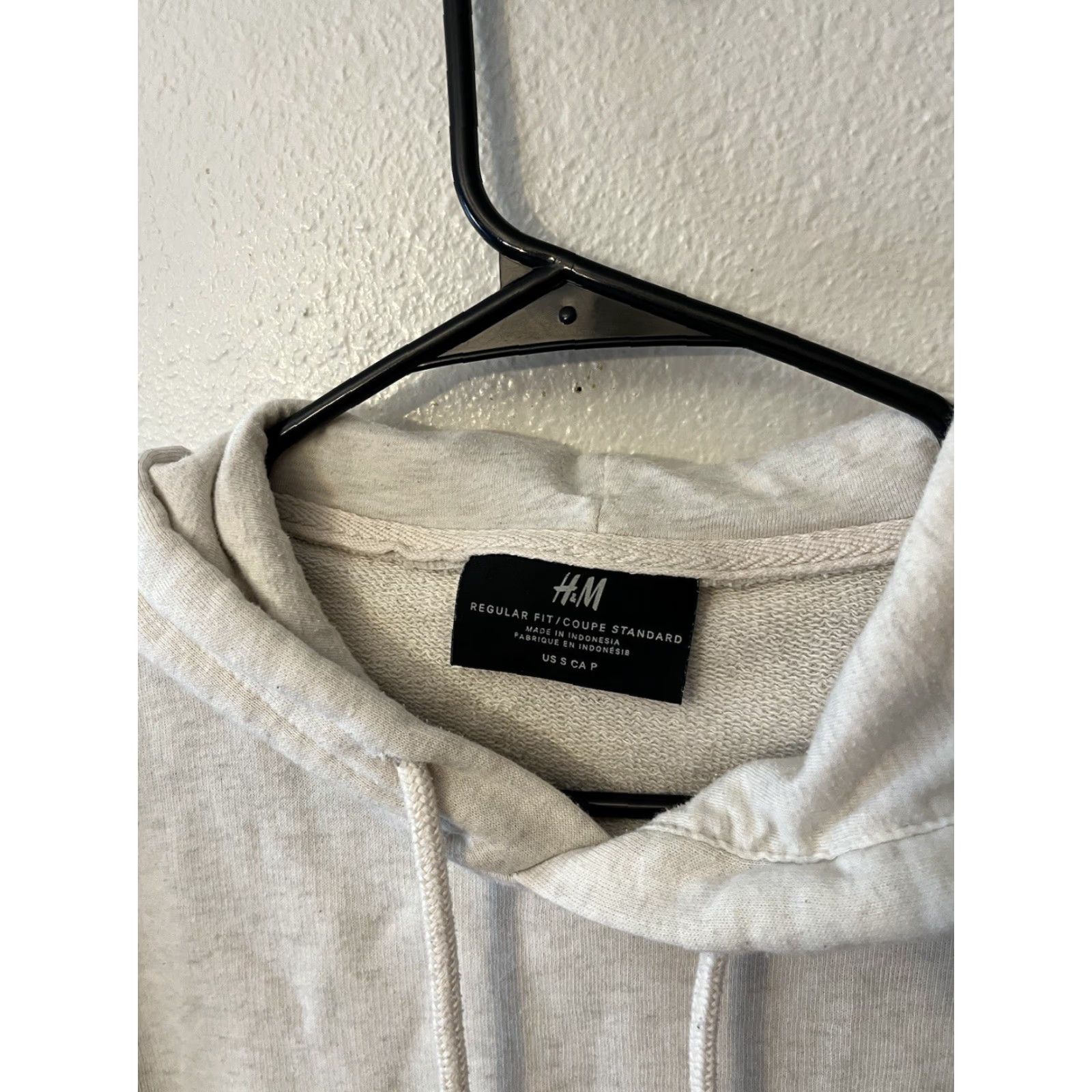 H&M H&M Hoodie Regular Fit Men Small Gray Solid Pullover 90s Concert Team? (Note: Wait) Size US S / EU 44-46 / 1 - 2 Thumbnail