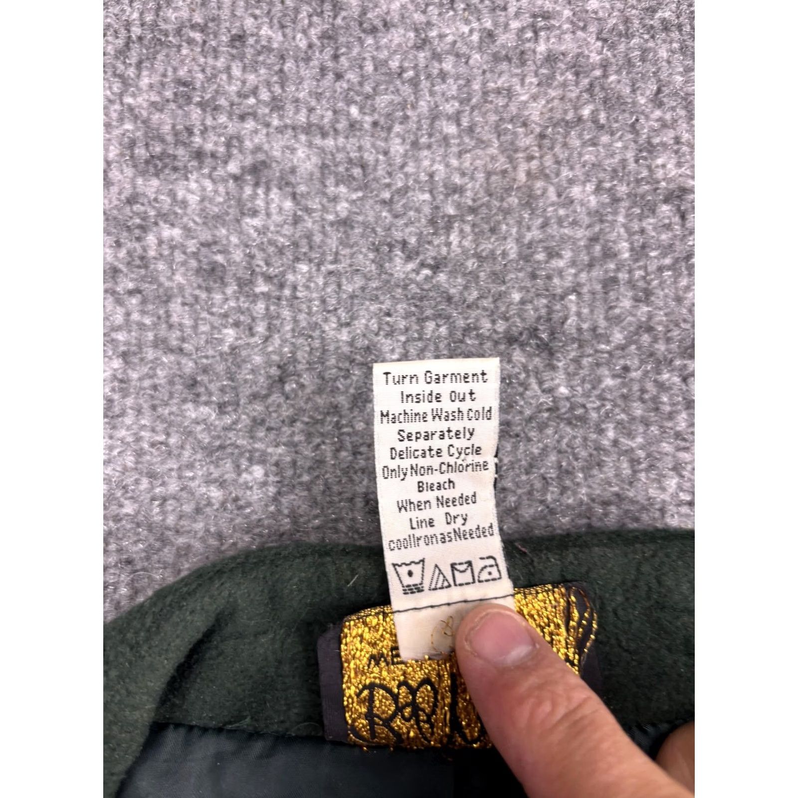 Bob Mackie VINTAGE Bob Mackie Wearable Art Jacket Womens L Green Embroidered Leaf Button Front Size L / US 10 / IT 46 - 3 Thumbnail