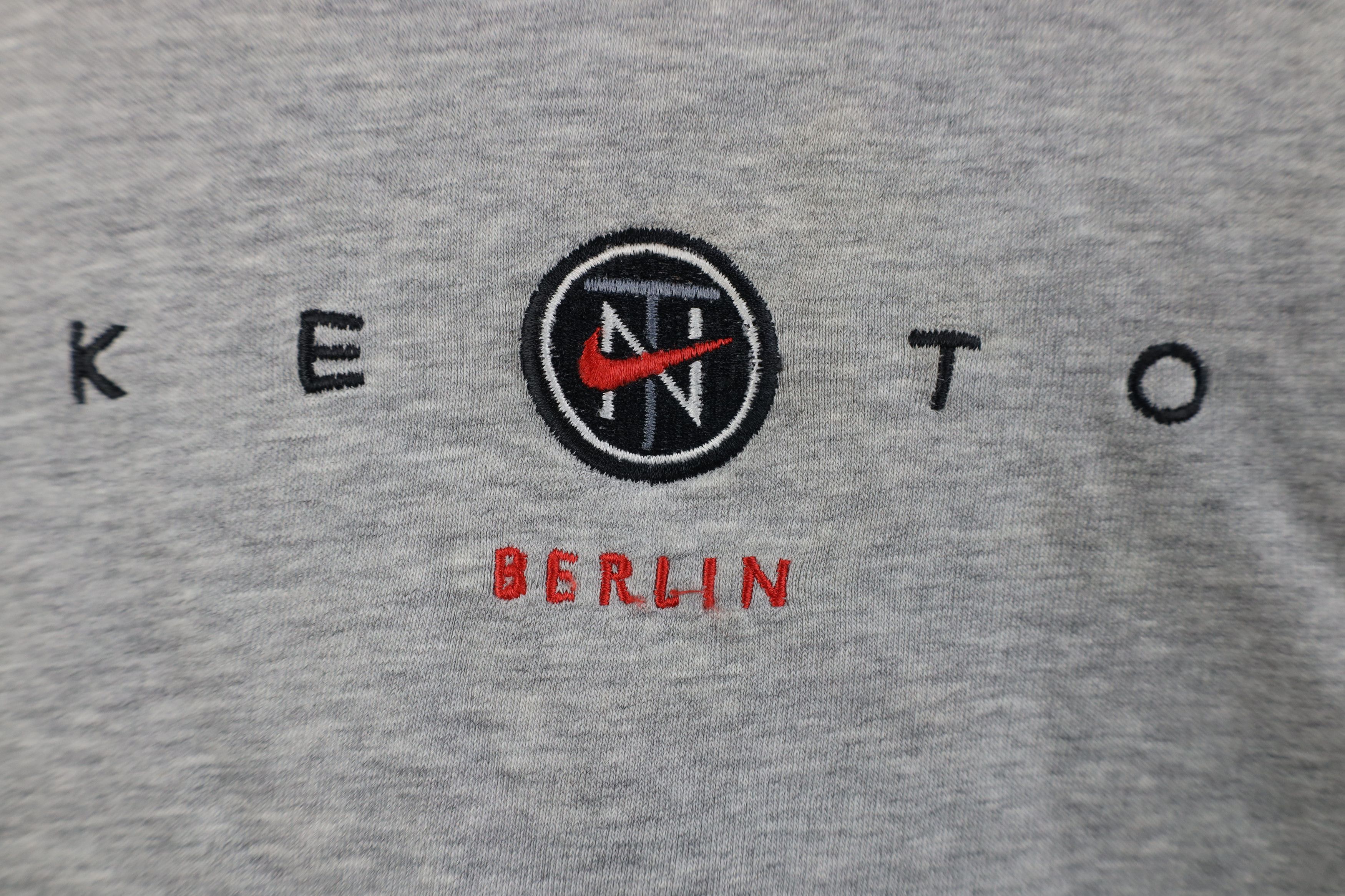 Nike Vintage 90s Nike Center Swoosh Nike Town Berlin Sweatshirt Size US M / EU 48-50 / 2 - 5 Thumbnail
