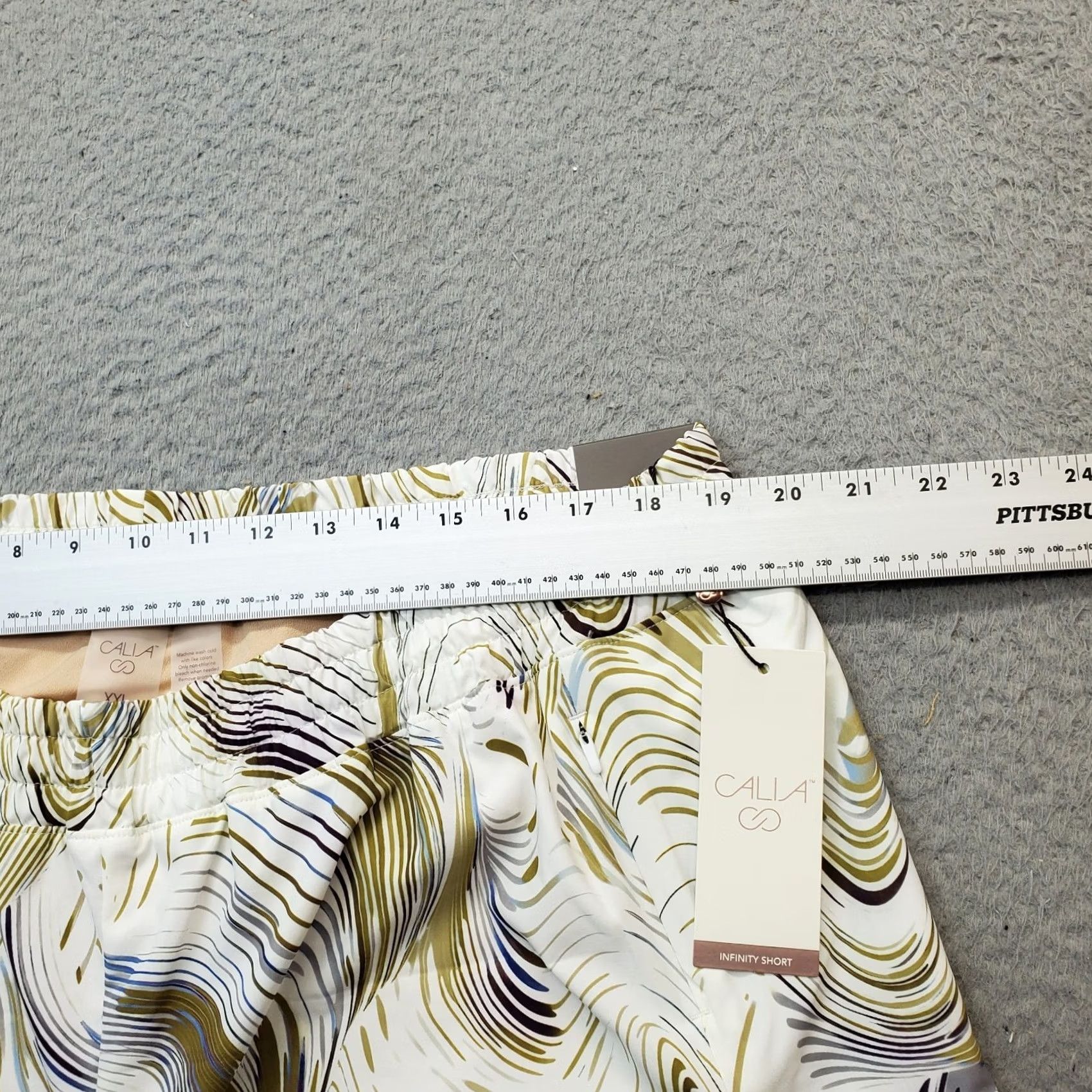 Vintage Calia Run Collection Infinity Shorts Women XXL Multi Lined Athletic Mid Rise Geometric Pattern Pockets Breathable Size 40" / US 18 - 5 Thumbnail