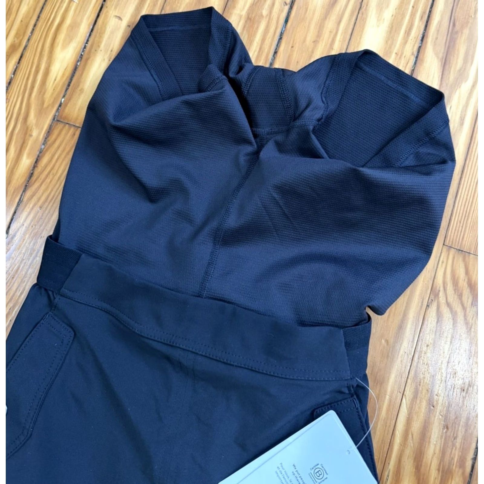 Athleta Athleta Skort Black Size 0 Cargo Shorts Built In Lined Moisture Wicking Quick Dry Elastic Waist Knee Length Regular Women Size 25" / US 0 / IT 36 - 5 Thumbnail