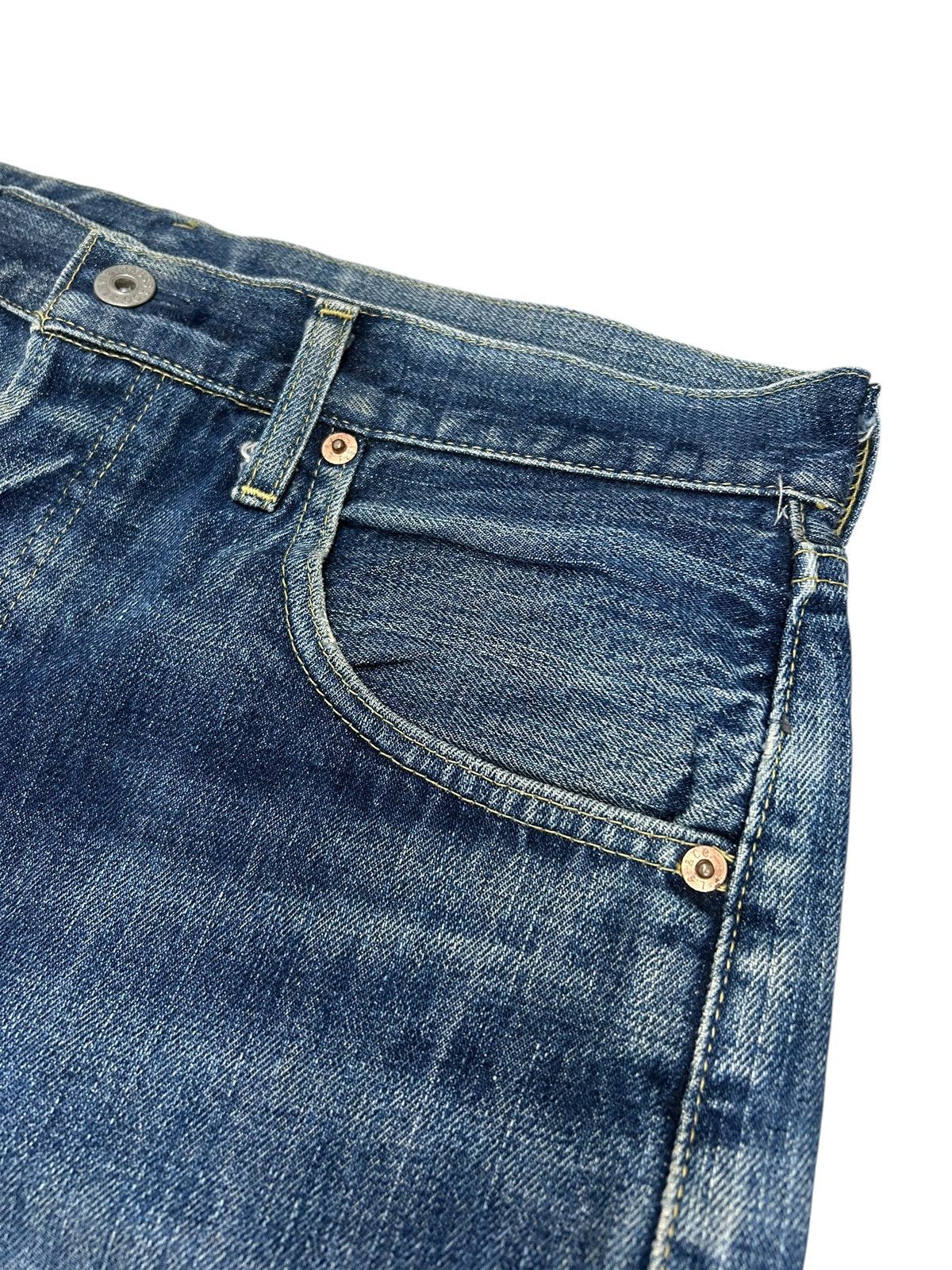 Levi's Vintage Levis 702 Big E Button Fly Buckle Selvedge Distress Size US 33 - 7 Thumbnail