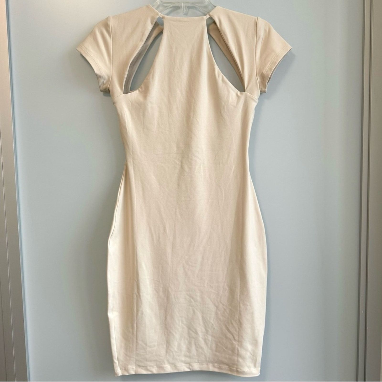 Susana Monaco New! Susana Monaco Cut-Out Shortsleeve Dress, Size XS Size XS / US 0-2 / IT 36-38 - 3 Thumbnail