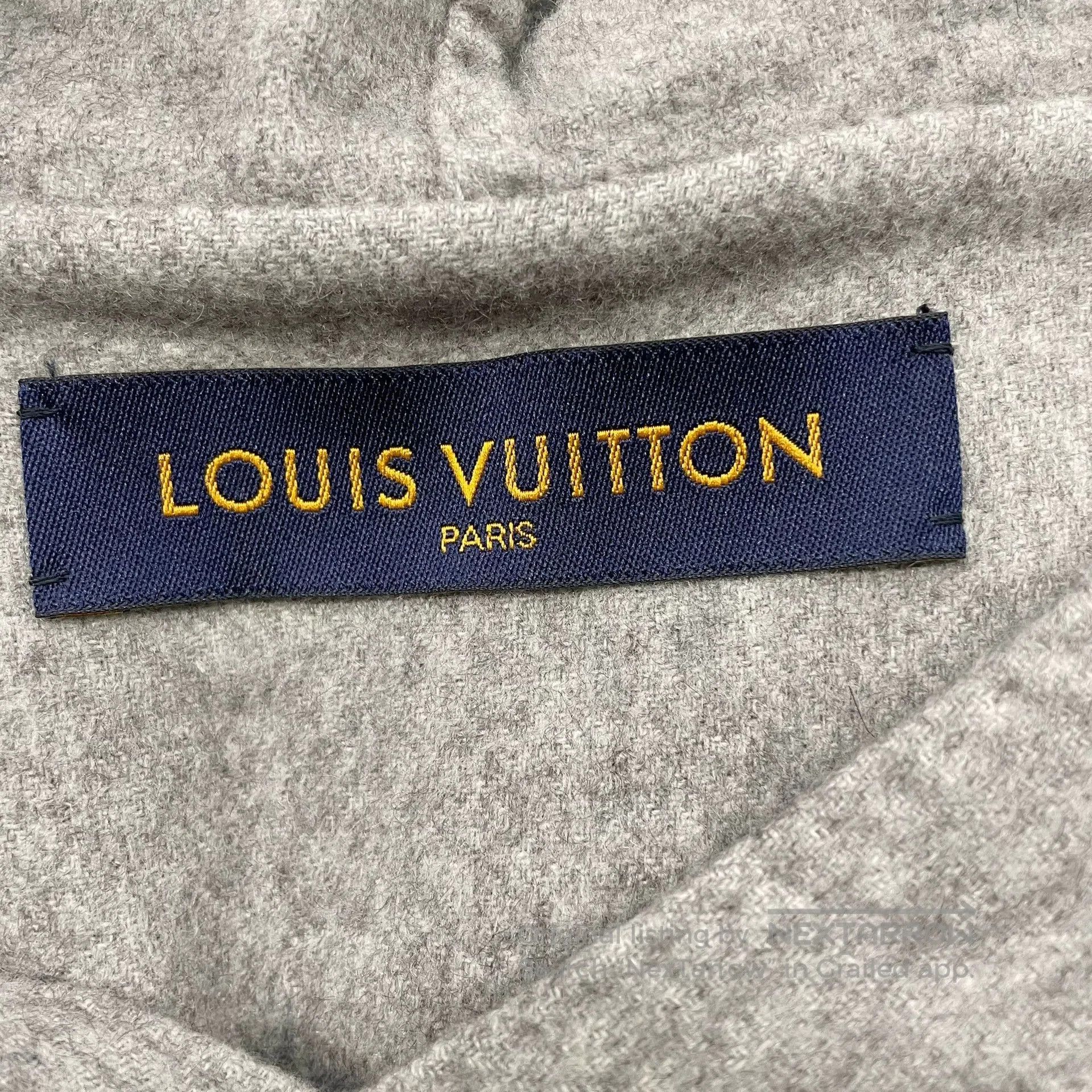 Louis Vuitton gray cashmere hooded sweatshirt size L. Size US L / EU 52-54 / 3 - 5 Thumbnail