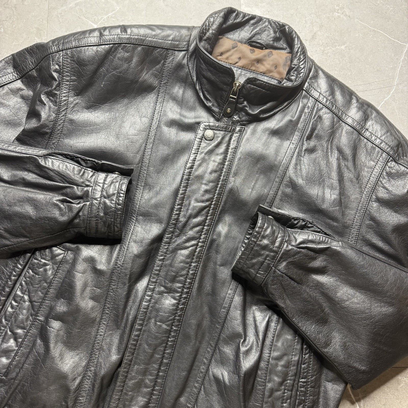 Vintage Vintage Expressions World Wide Black Leather Bomber Jacket Size US M / EU 48-50 / 2 - 1 Thumbnail