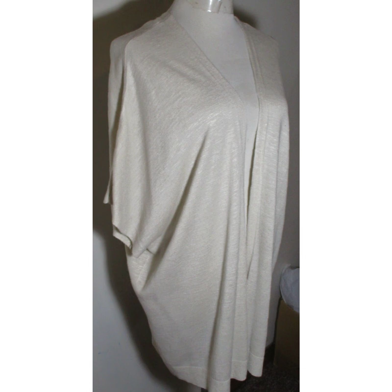 Banana Republic Banana Republic Cardigan Sweater Women XS/S Beige Ramie Viscose Lightweight Knit Short Sleeve Wrap All Seasons Size XS / US 0-2 / IT 36-38 - 3 Thumbnail