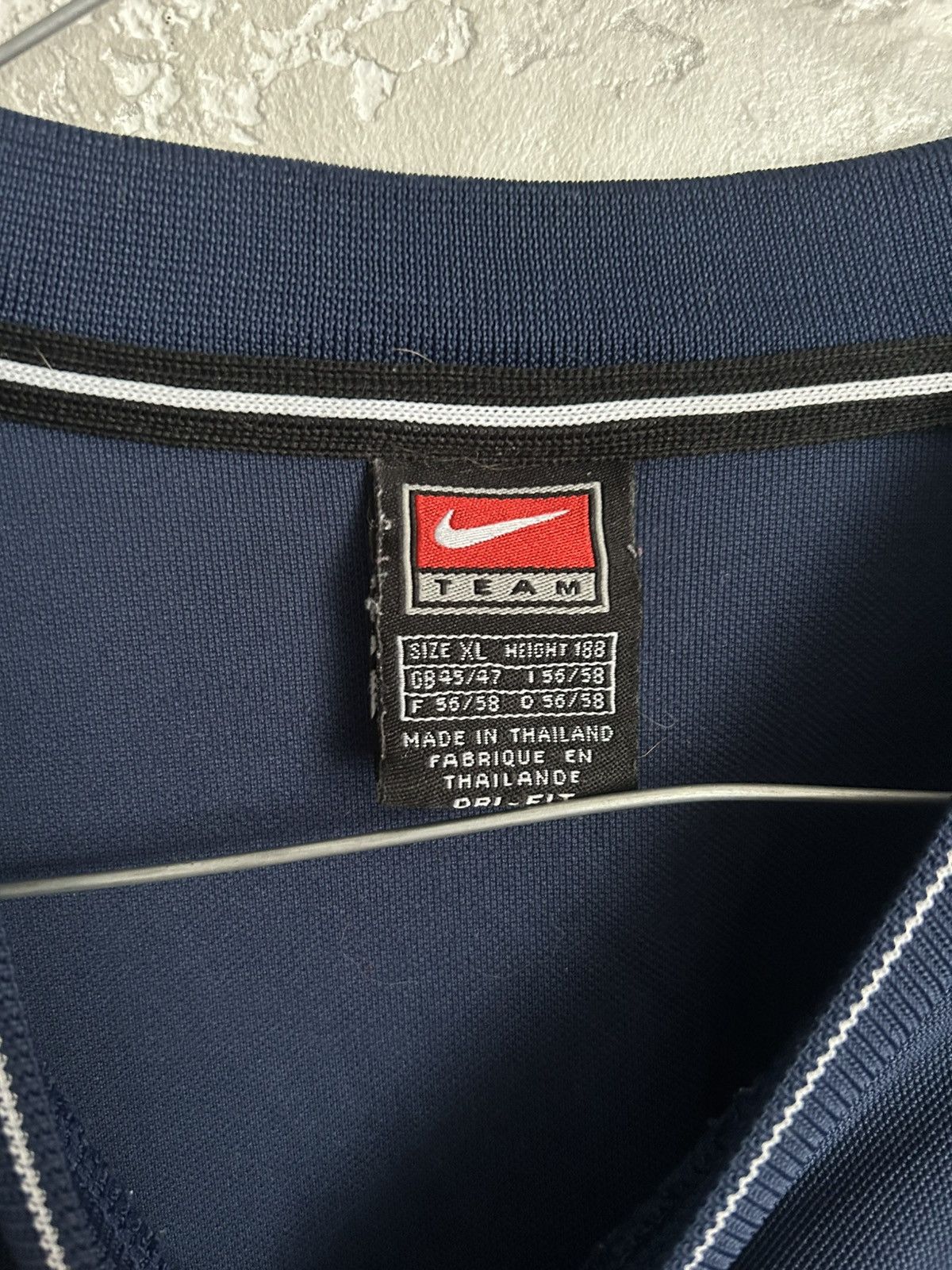 Nike Nike TN Vintage Jersey Center Logo T-shirt Tee Size US L / EU 52-54 / 3 - 7 Thumbnail