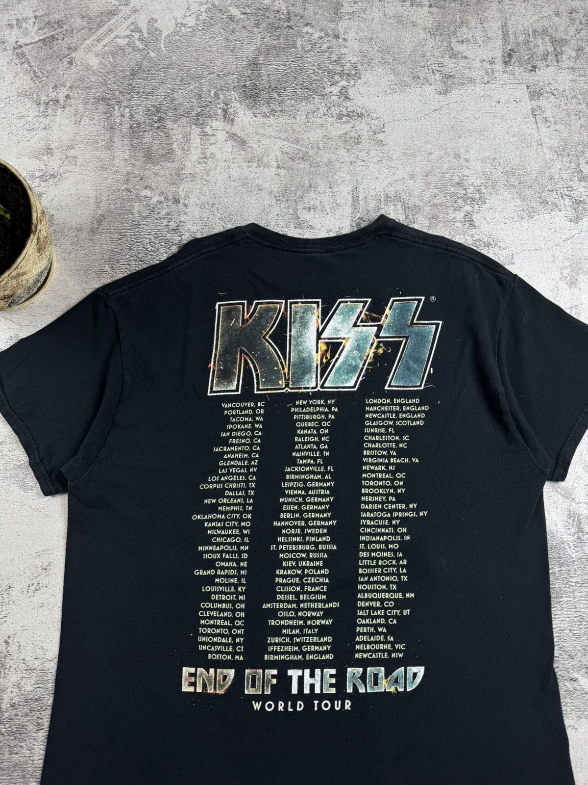 KISS KISS End Of The Road World Tour Rock Faded Merch Devil Band Jersey T Shirt Tee Size US L / EU 52-54 / 3 - 13 Thumbnail