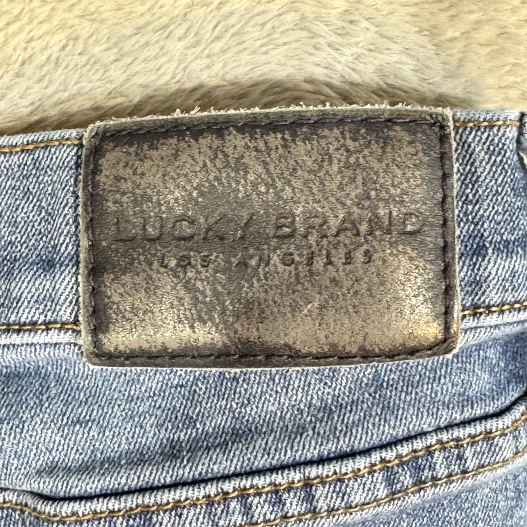 Lucky Brand Lucky Brand 410 Athletic Slim Jeans Mens 32x29 Blue Stretch Denim Medium Wash Slim 5-Pocket X Zip Mens Jeans Blue Size US 32 / EU 48 - 3 Thumbnail