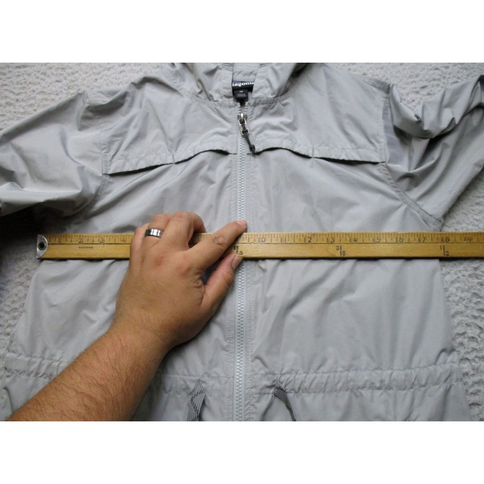 Patagonia Patagonia Jacket Womens XS Gray Meriweather Hoody Windbreaker Waterproof Zip Taped Seams Lightweight Hiking Medium-Length Rain Shell Size XS / US 0-2 / IT 36-38 - 5 Thumbnail