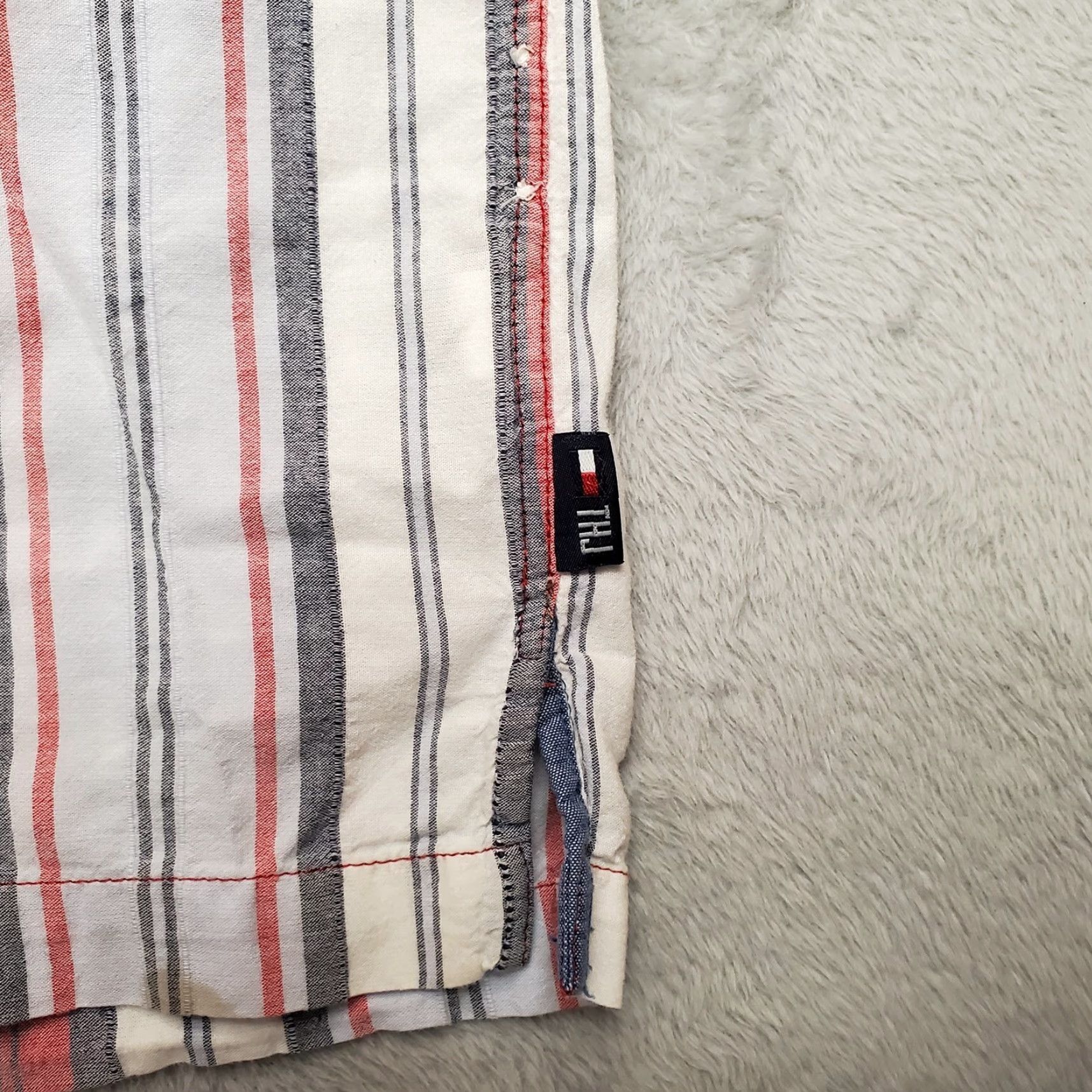 Tommy Hilfiger VINTAGE Tommy Hilfiger Shirt Mens 2XL Striped Cotton Button-Up Short Sleeve Blue Red Chest Pockets Mens Size US XXL / EU 58 / 5 - 5 Thumbnail