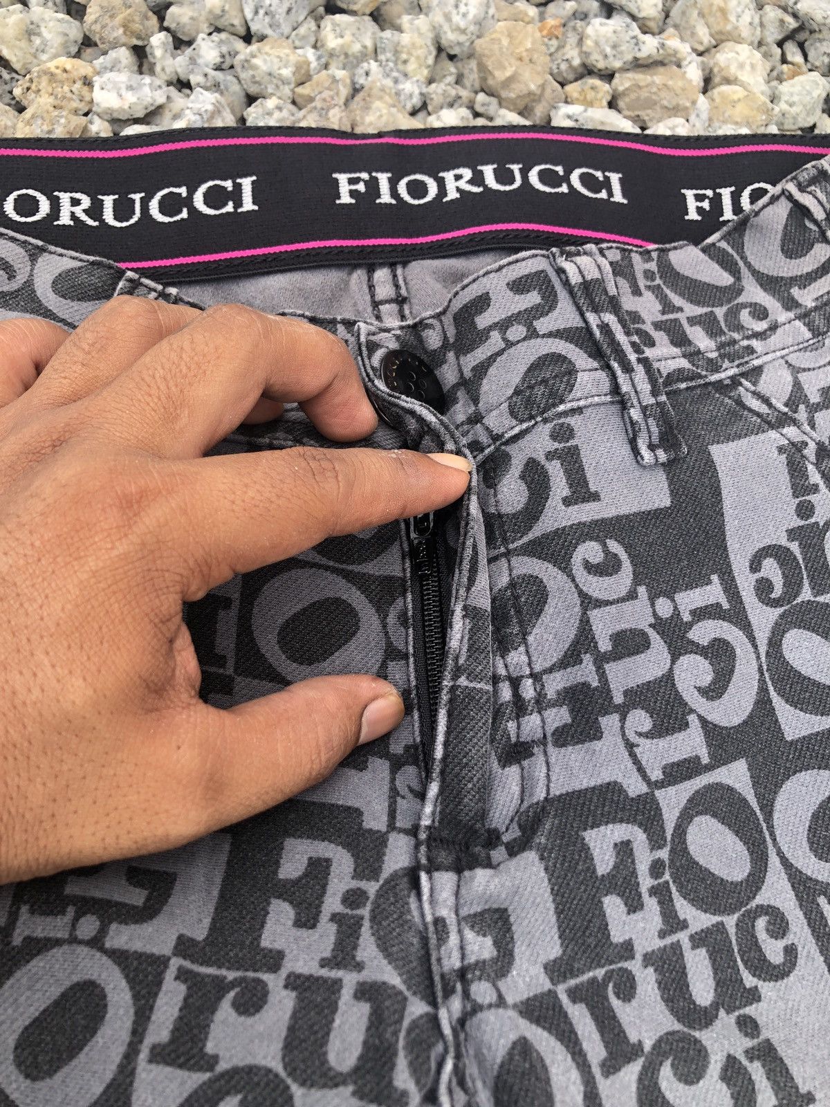 Fiorucci × Japanese Brand VINTAGE FIORUCCI MONOGRAM PARACHUTE CARGO MULTI CARGOPOCKET Size US 28 / EU 44 - 5 Thumbnail